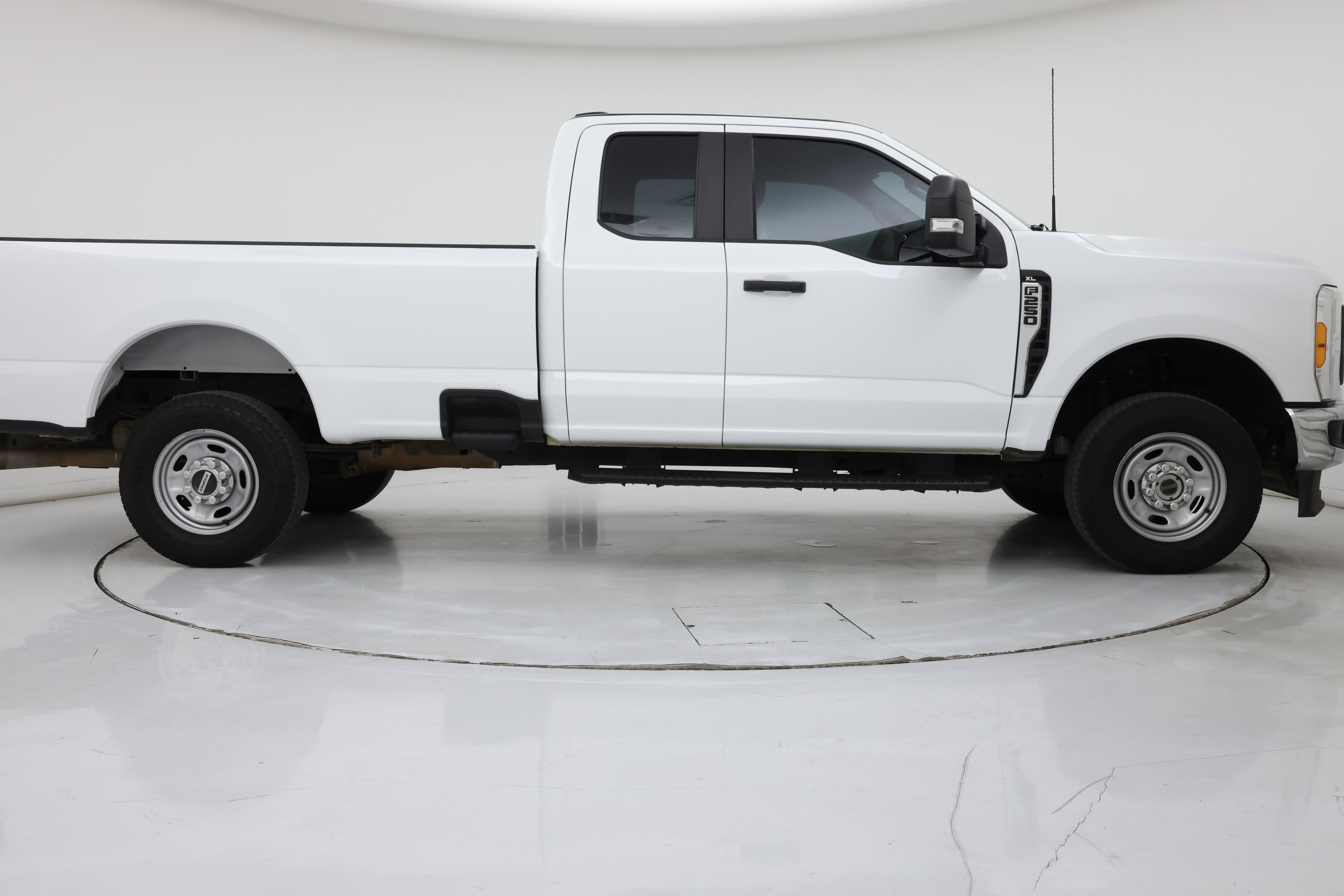 Thumbnail: 2023 Ford F-250 - 7