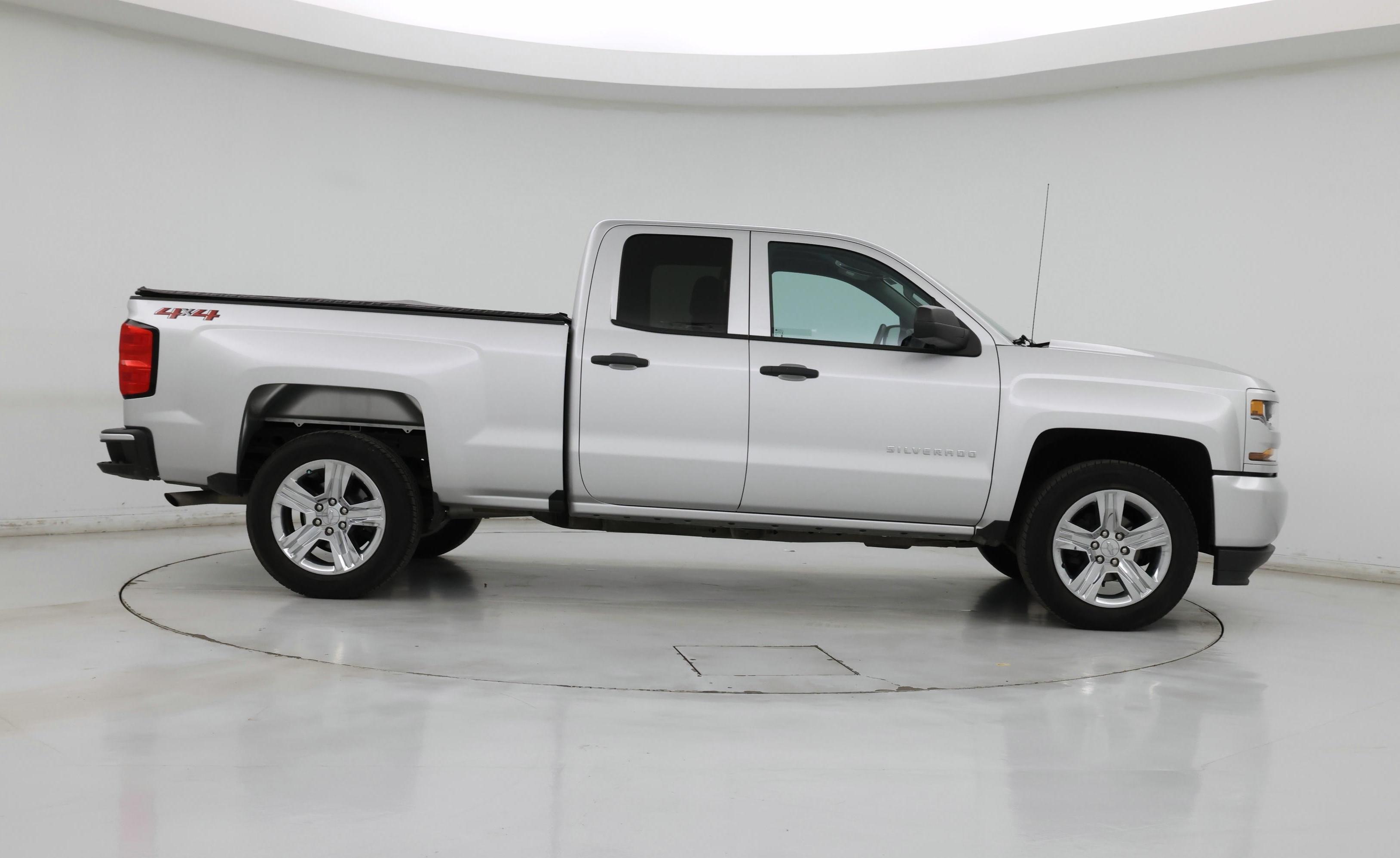 Thumbnail: 2019 Chevrolet Silverado 1500 - 7