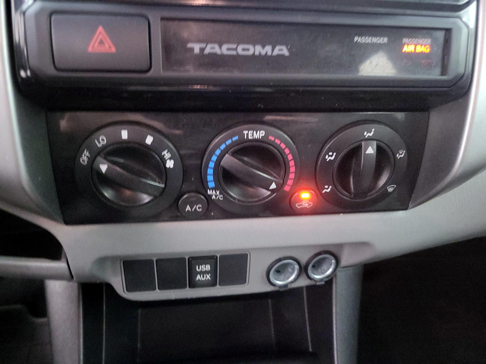 Thumbnail: 2015 Toyota Tacoma - 16