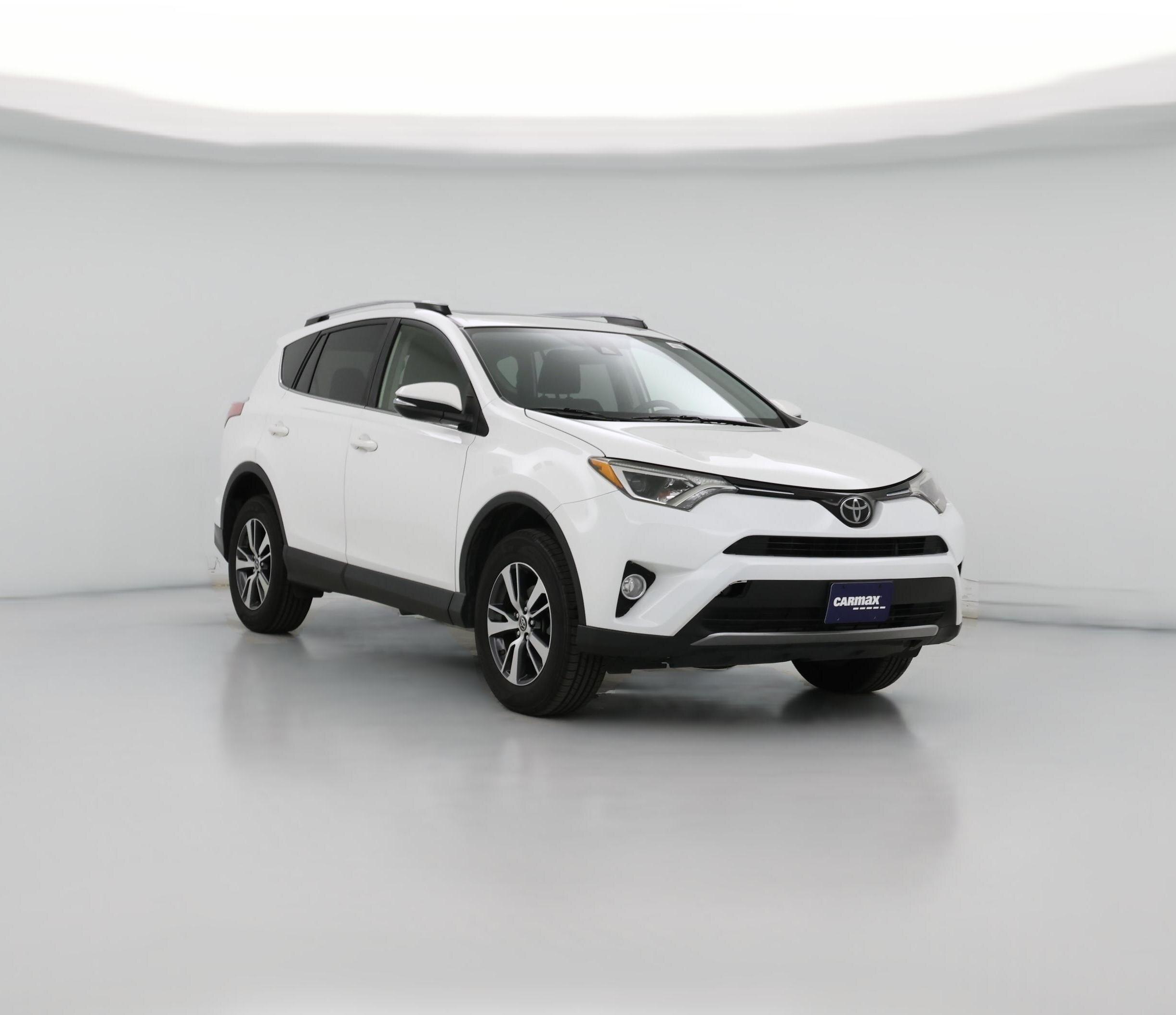 Thumbnail: 2018 Toyota RAV4 - 1