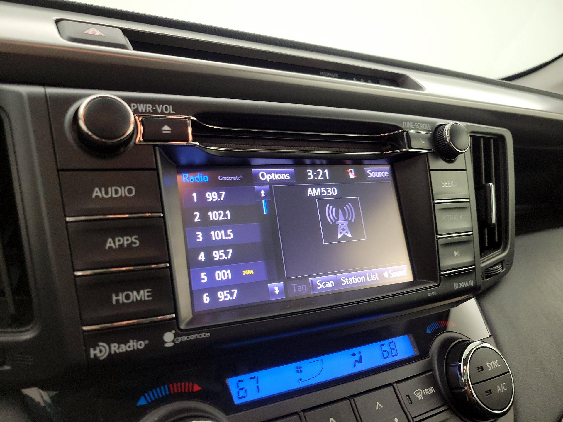 Thumbnail: 2018 Toyota RAV4 - 15