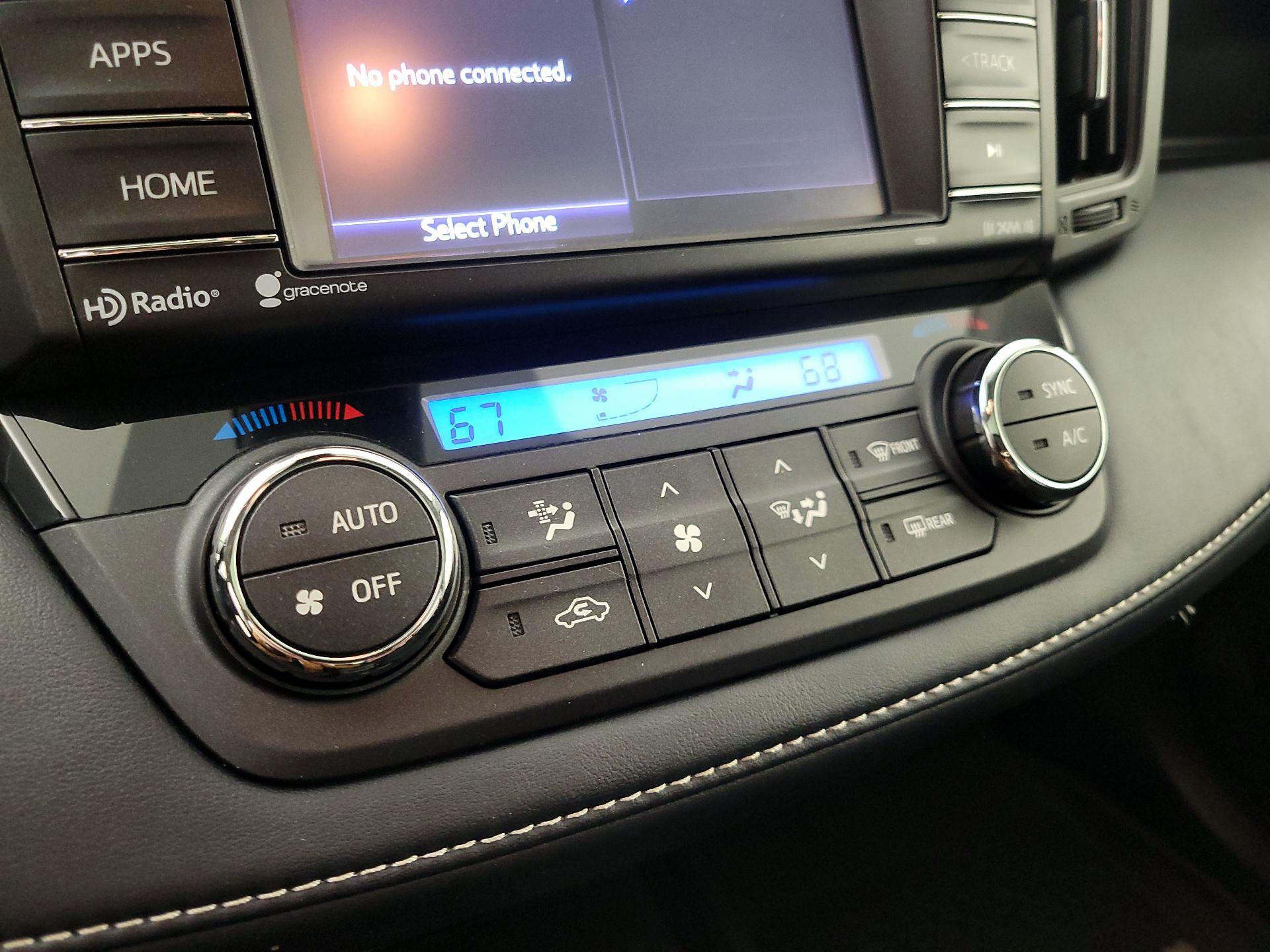 Thumbnail: 2018 Toyota RAV4 - 16