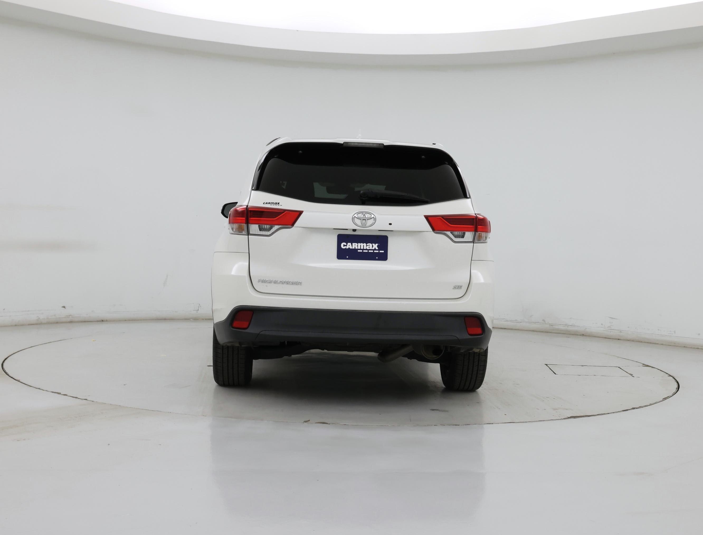 Thumbnail: 2017 Toyota Highlander - 6