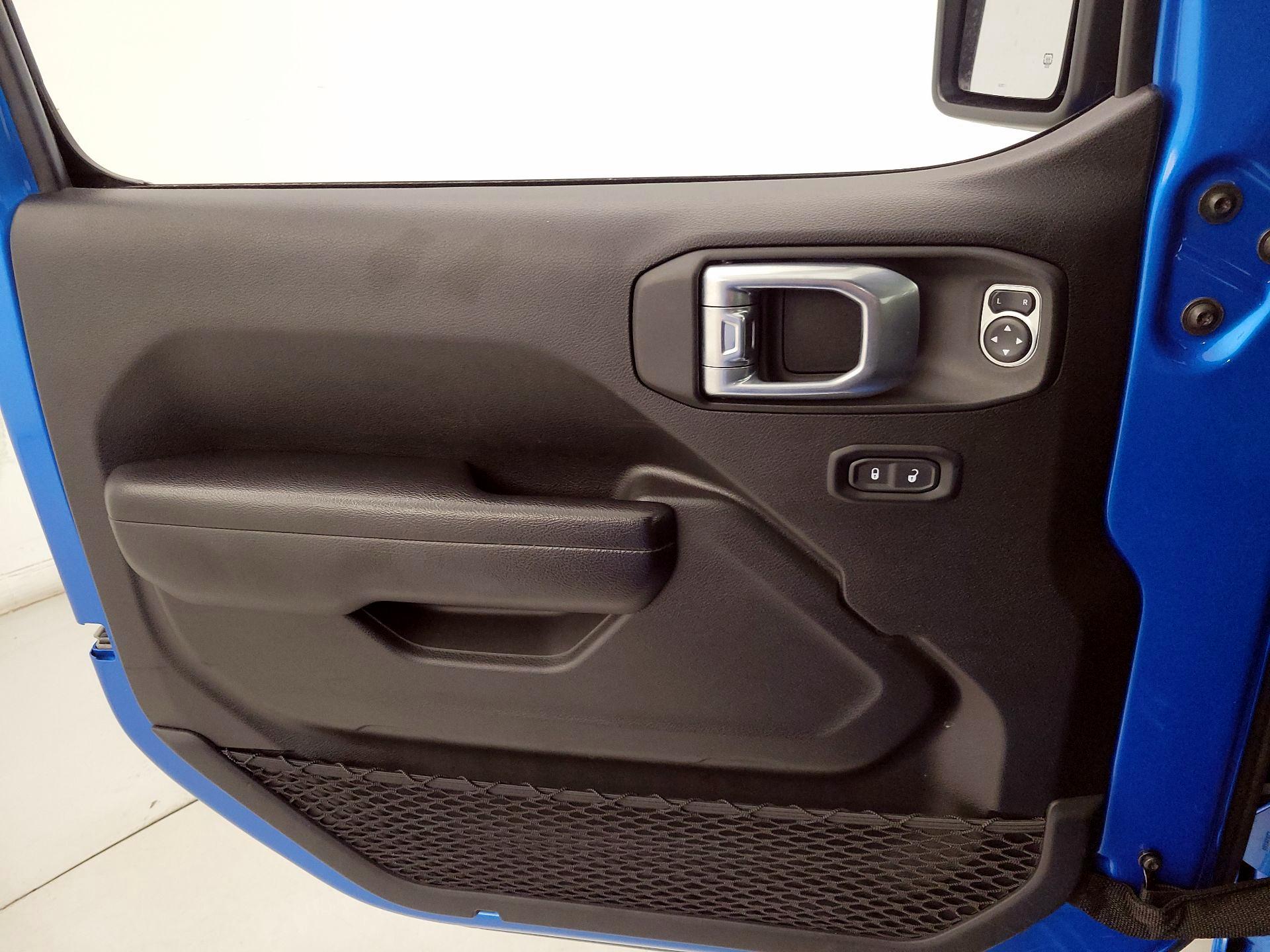 Thumbnail: 2021 Jeep Wrangler - 12