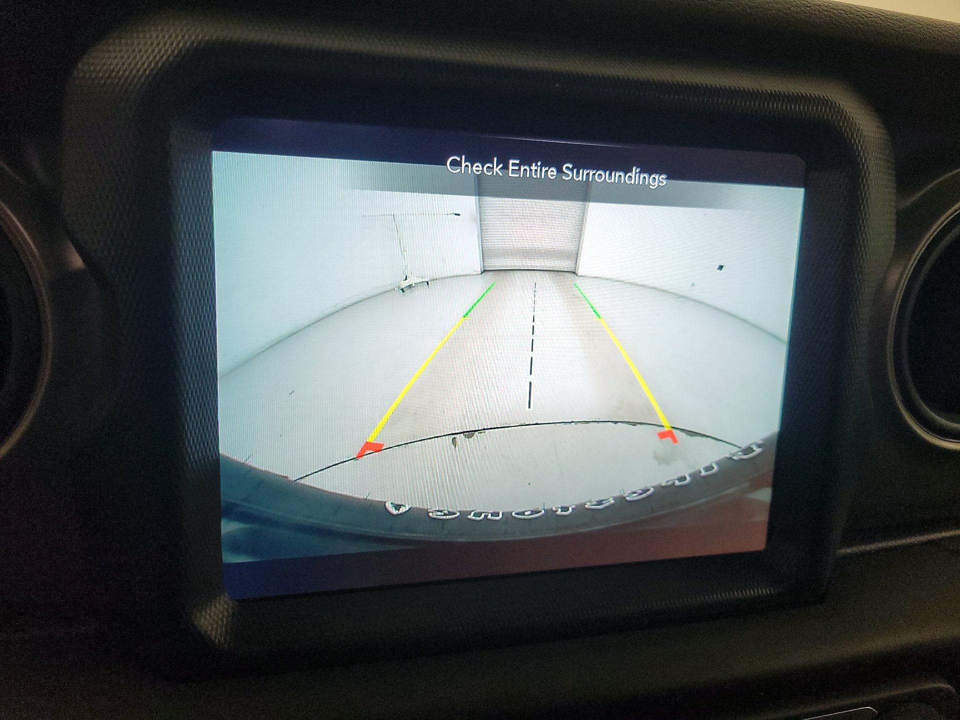 Thumbnail: 2021 Jeep Wrangler - 15