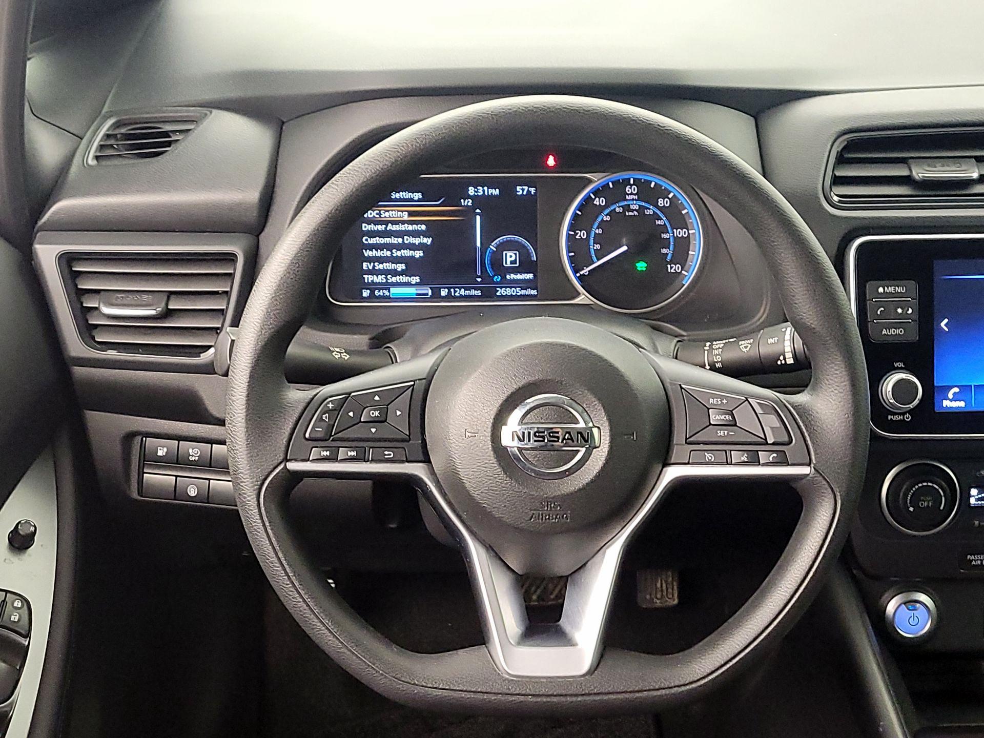 Thumbnail: 2022 Nissan Leaf - 10