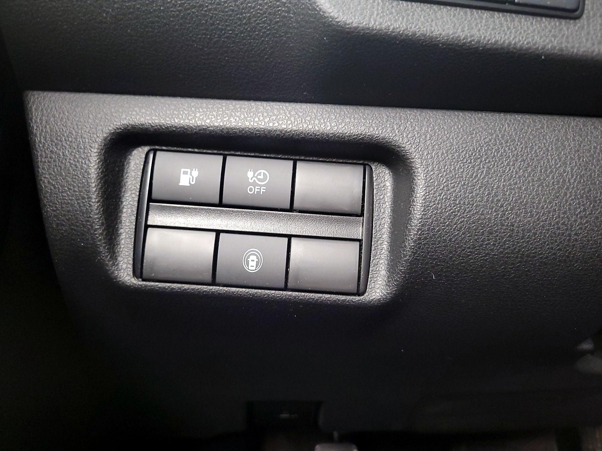 Thumbnail: 2022 Nissan Leaf - 13