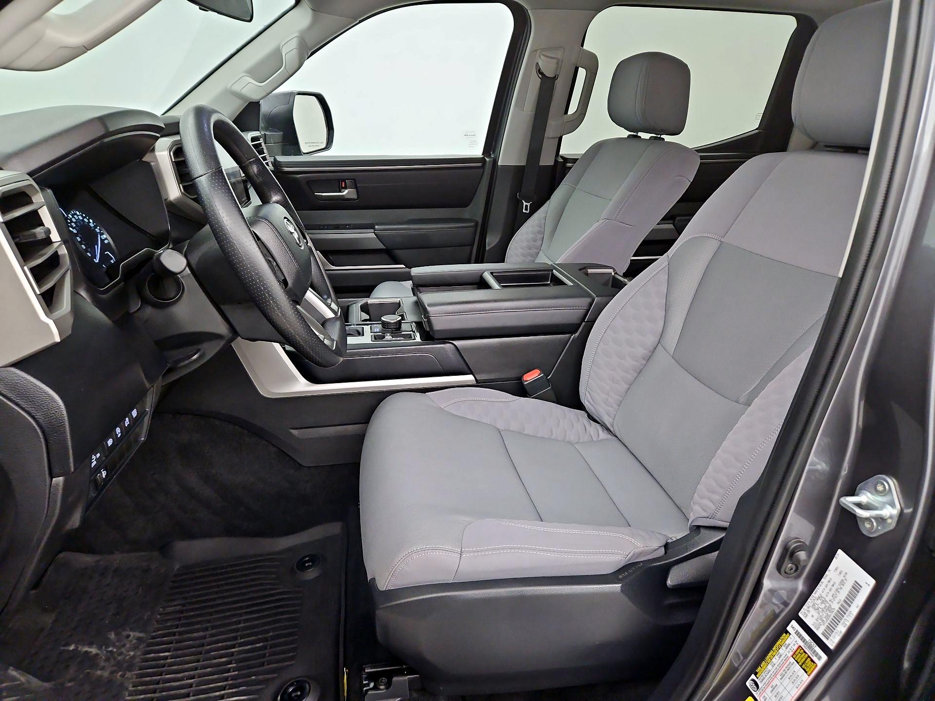 Thumbnail: 2024 Toyota Tundra - 11