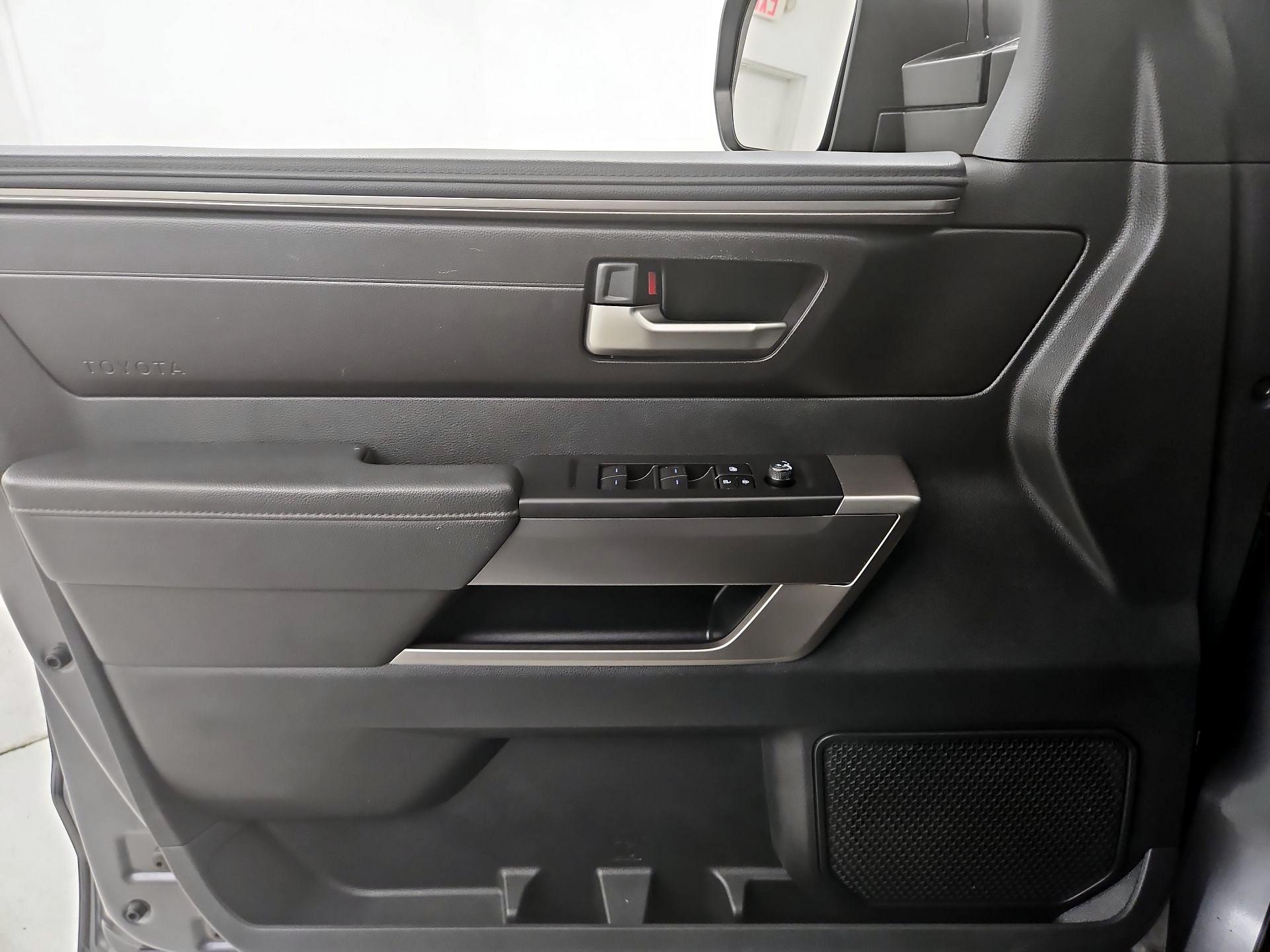 Thumbnail: 2024 Toyota Tundra - 12