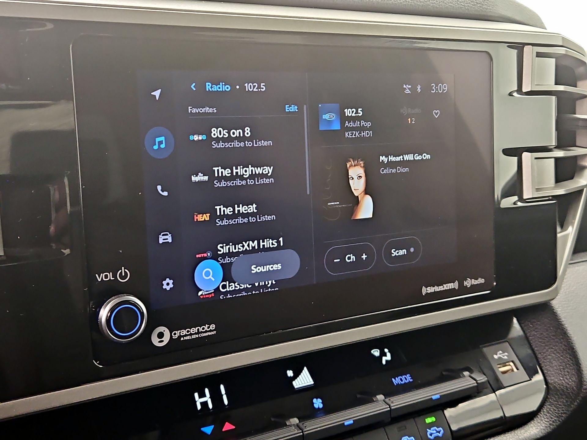 Thumbnail: 2024 Toyota Tundra - 15