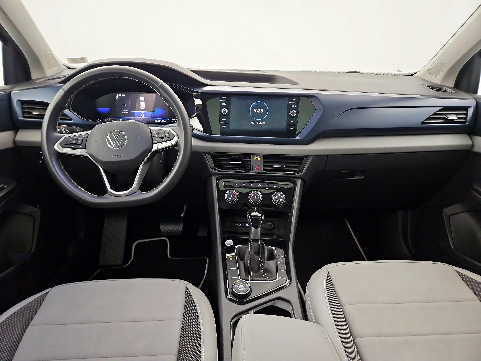 Thumbnail: 2023 Volkswagen Taos - 9