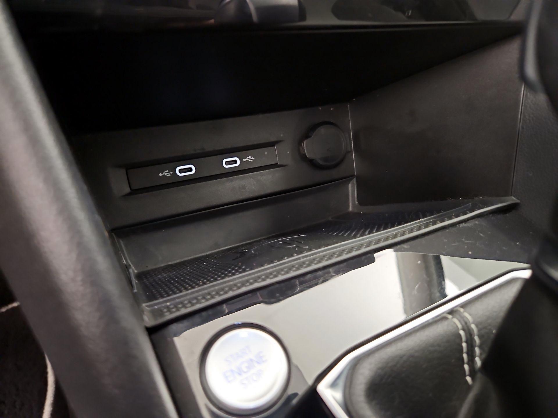 Thumbnail: 2023 Volkswagen Taos - 18