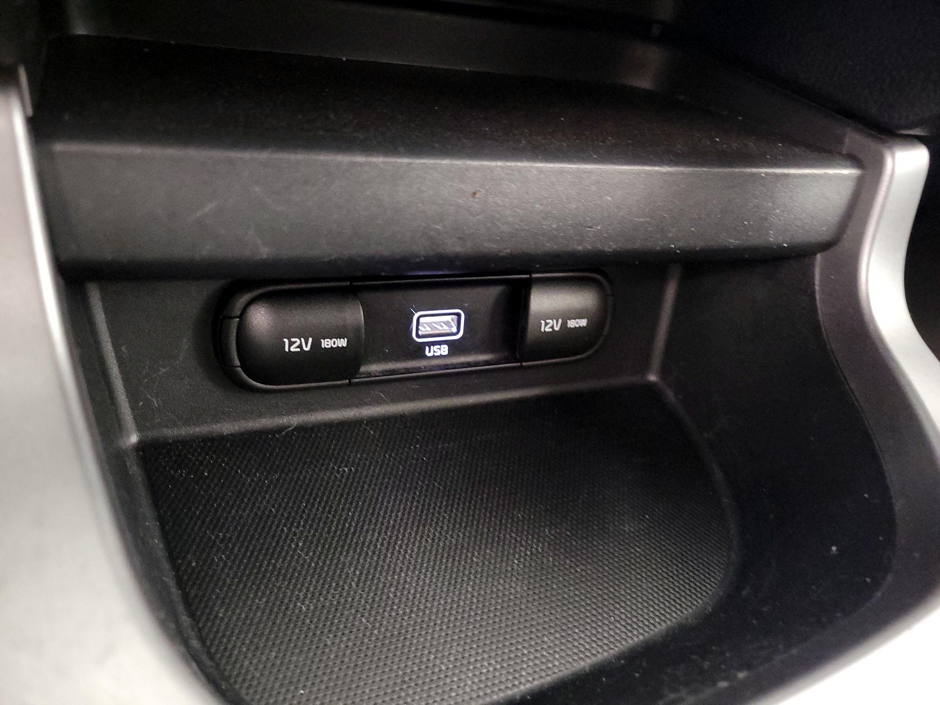 Thumbnail: 2023 Kia Seltos - 18