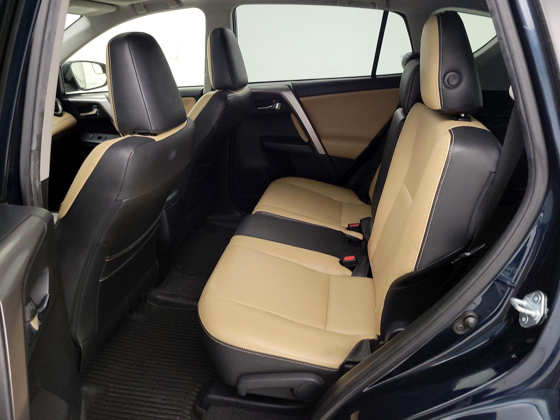 Thumbnail: 2017 Toyota RAV4 - 20