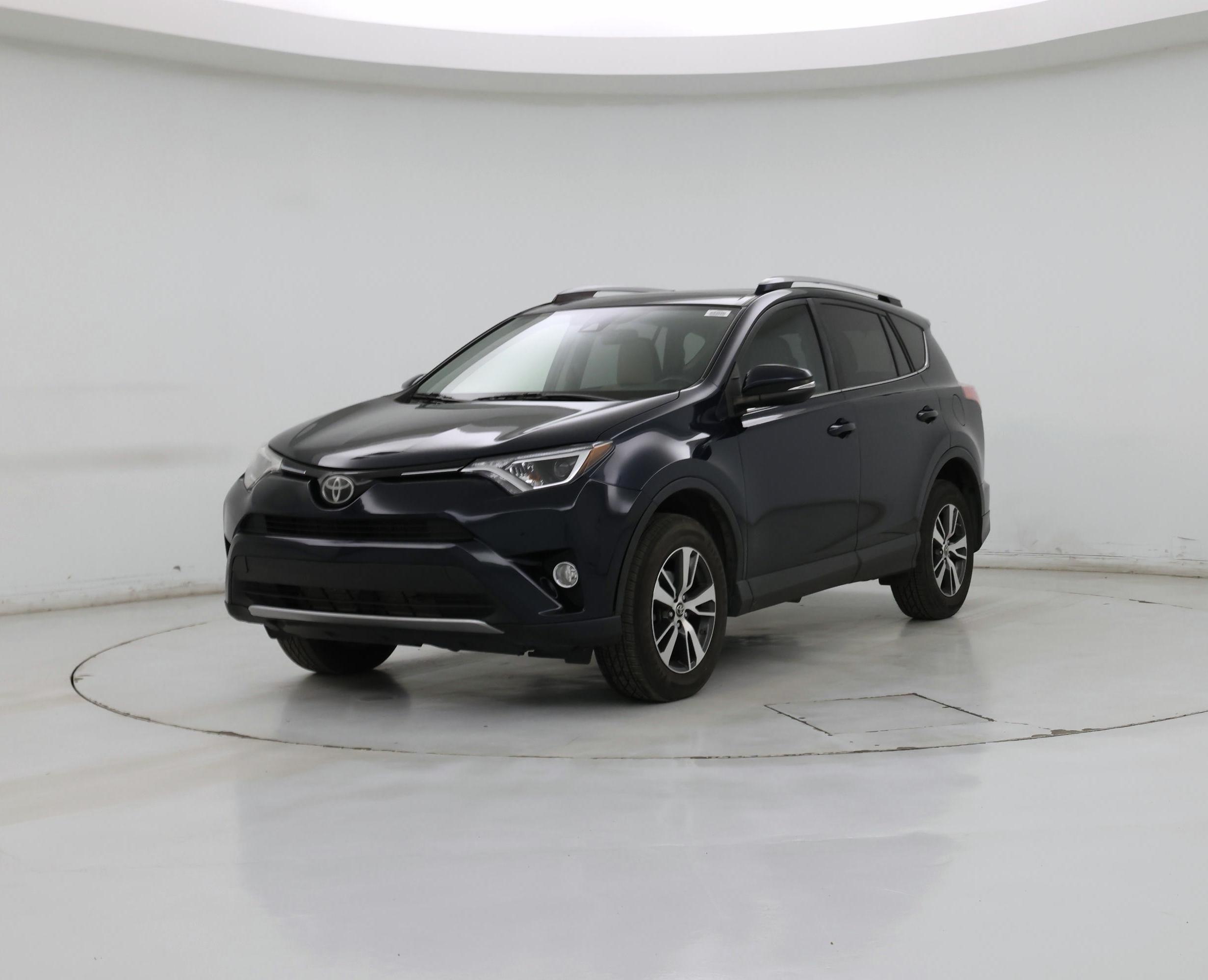 Thumbnail: 2017 Toyota RAV4 - 4