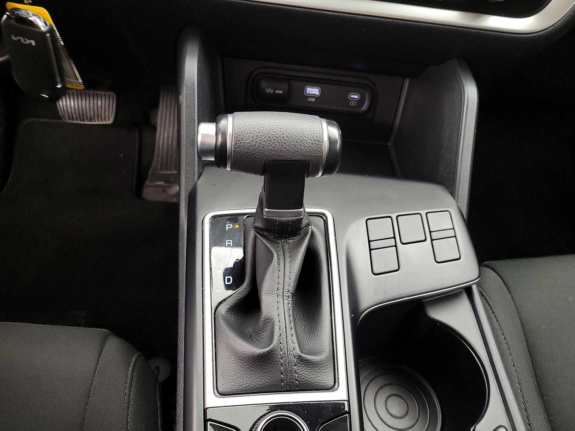 Thumbnail: 2024 Kia Sportage - 17