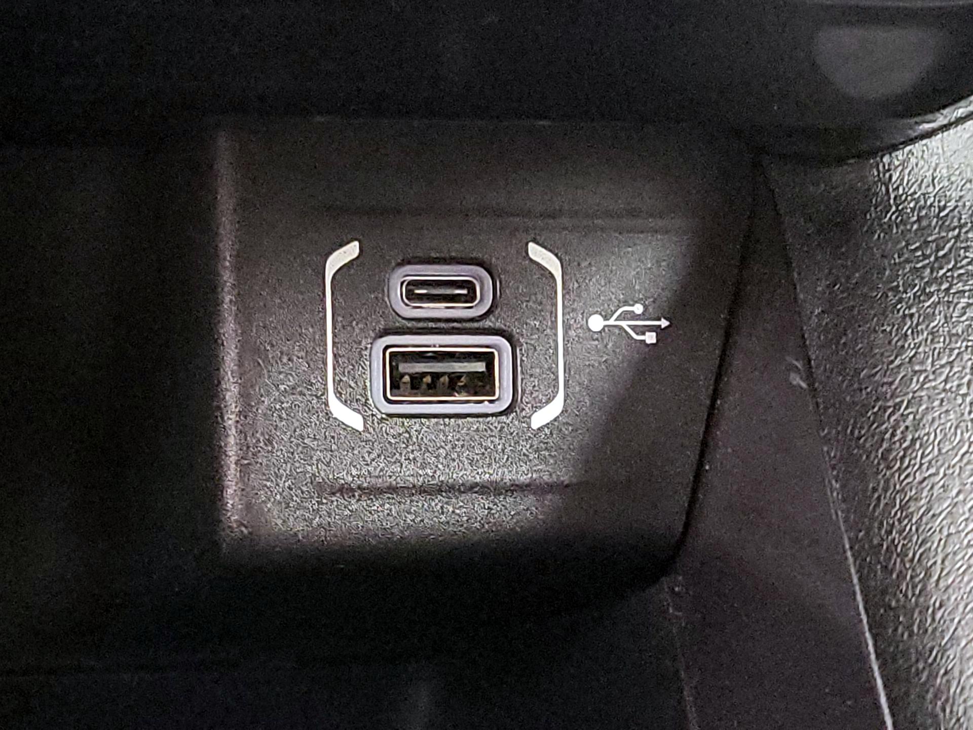 Thumbnail: 2022 Jeep Compass - 18