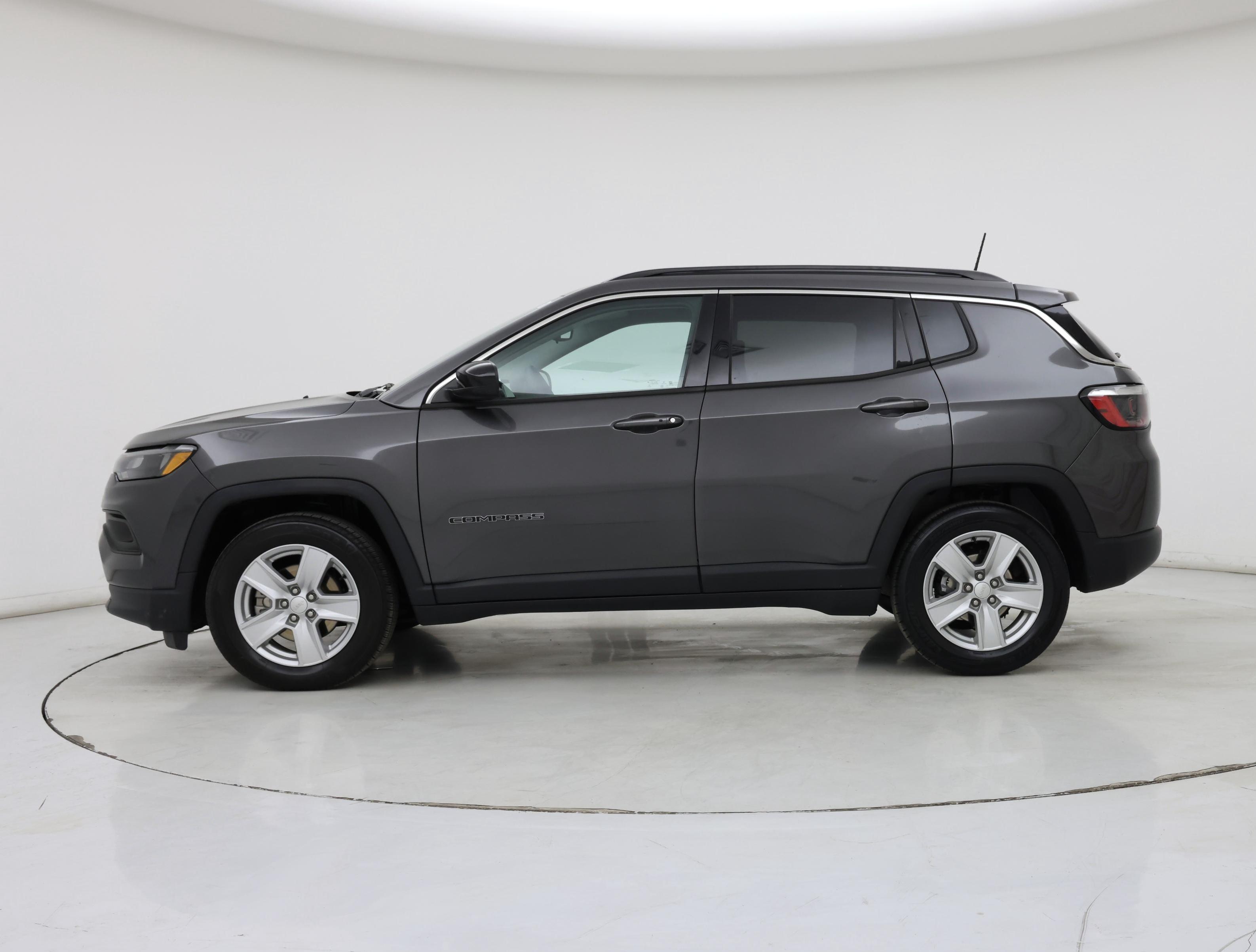 Thumbnail: 2022 Jeep Compass - 3