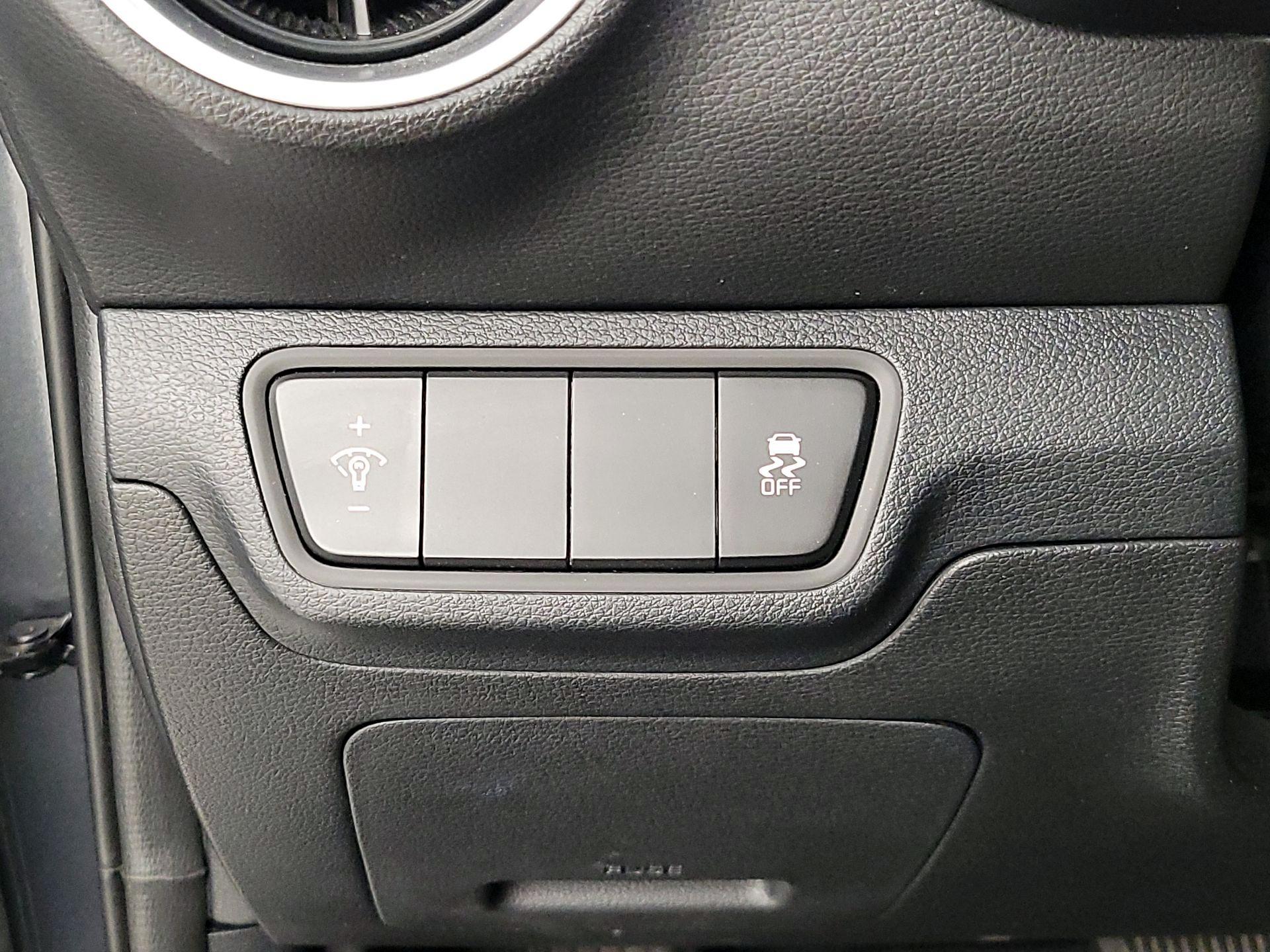 Thumbnail: 2024 Kia Forte - 13