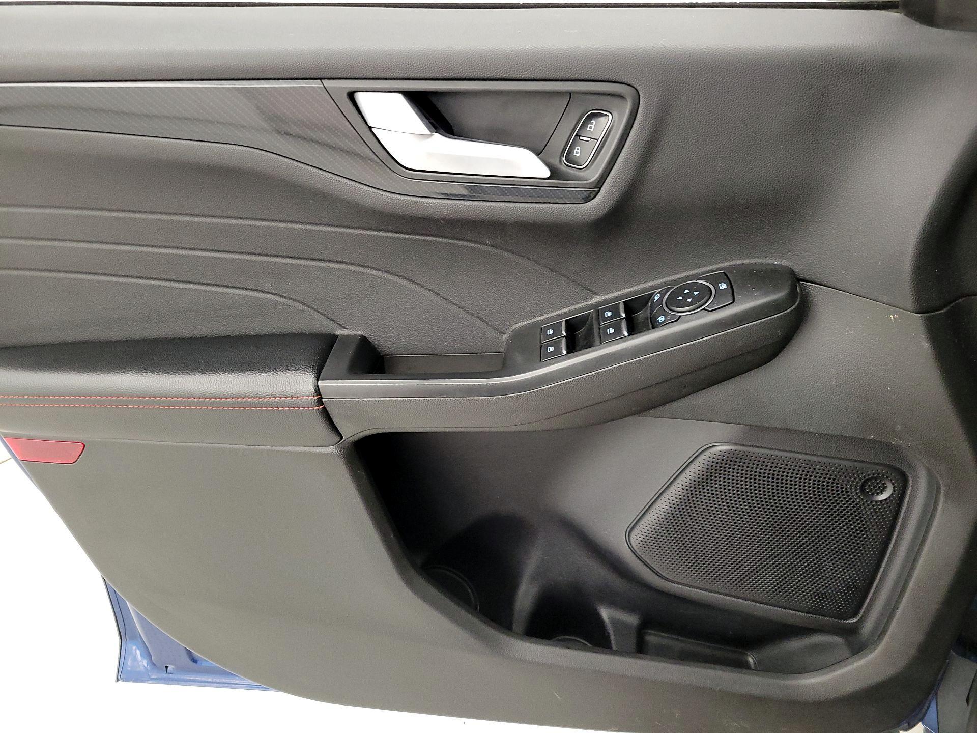 Thumbnail: 2023 Ford Escape - 12