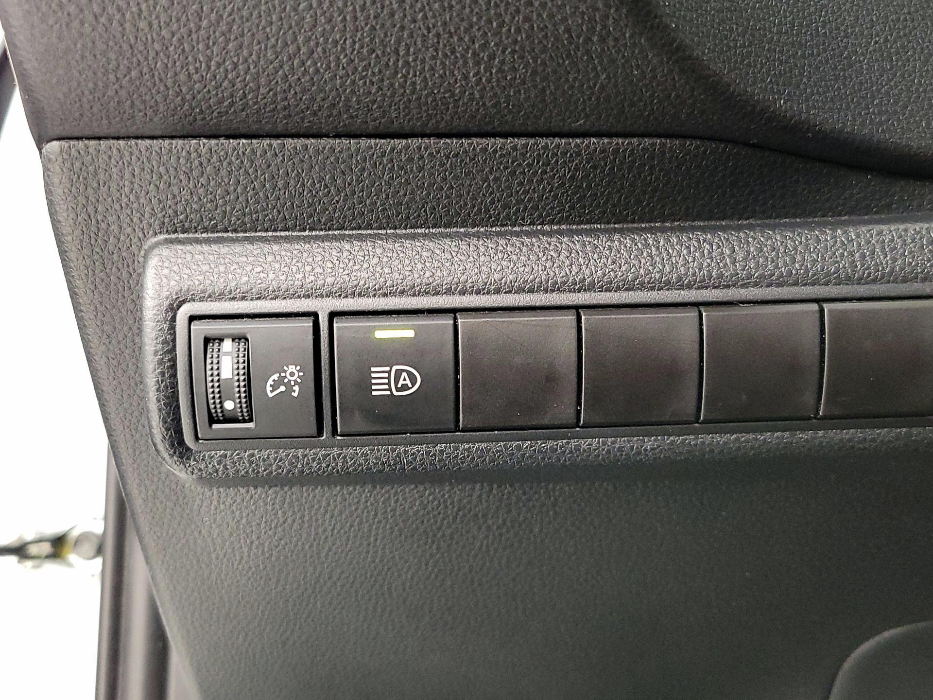 Thumbnail: 2024 Toyota Corolla - 13