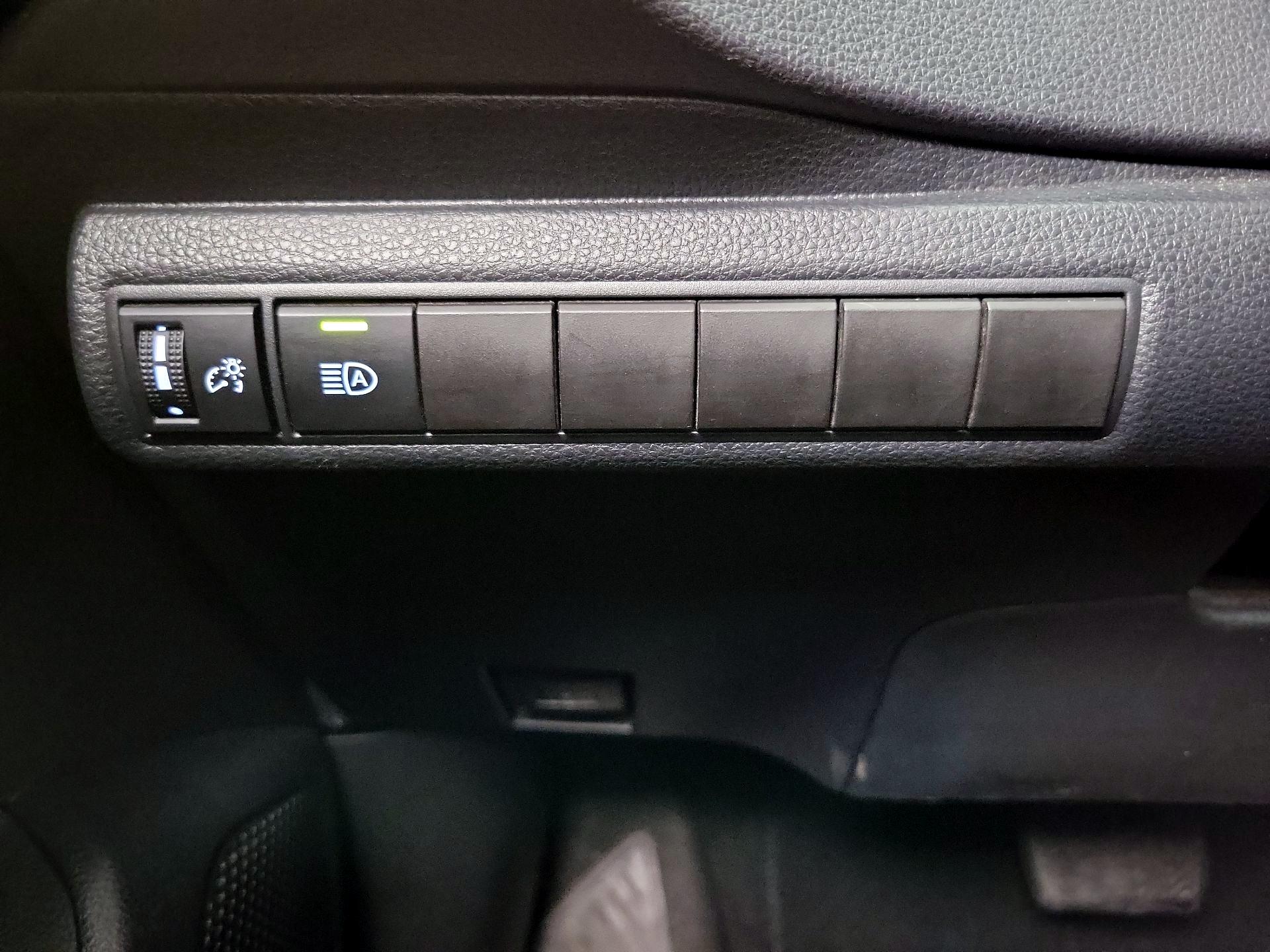 Thumbnail: 2024 Toyota Corolla - 13