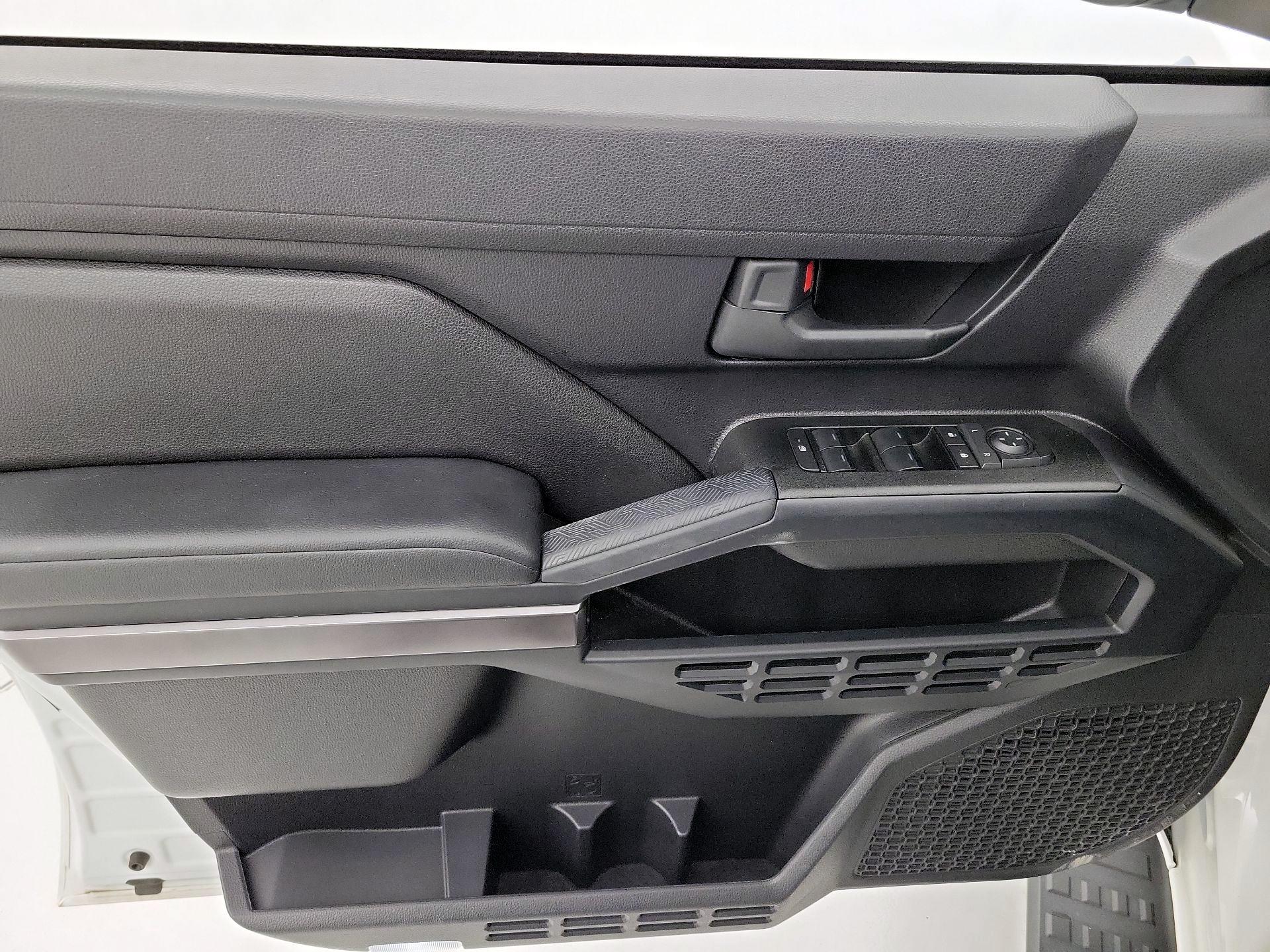 Thumbnail: 2025 Toyota 4Runner - 12