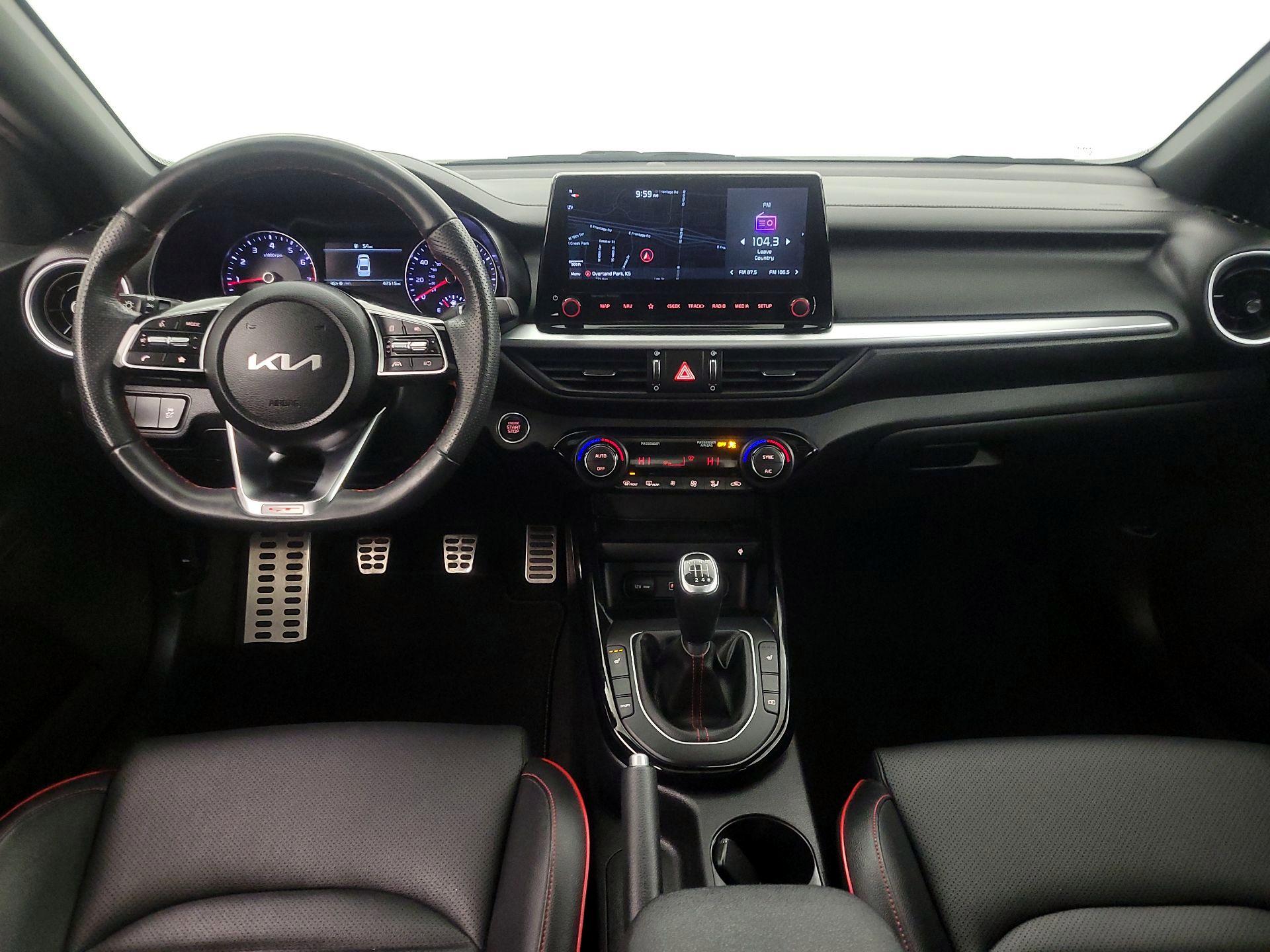 Thumbnail: 2022 Kia Forte - 9