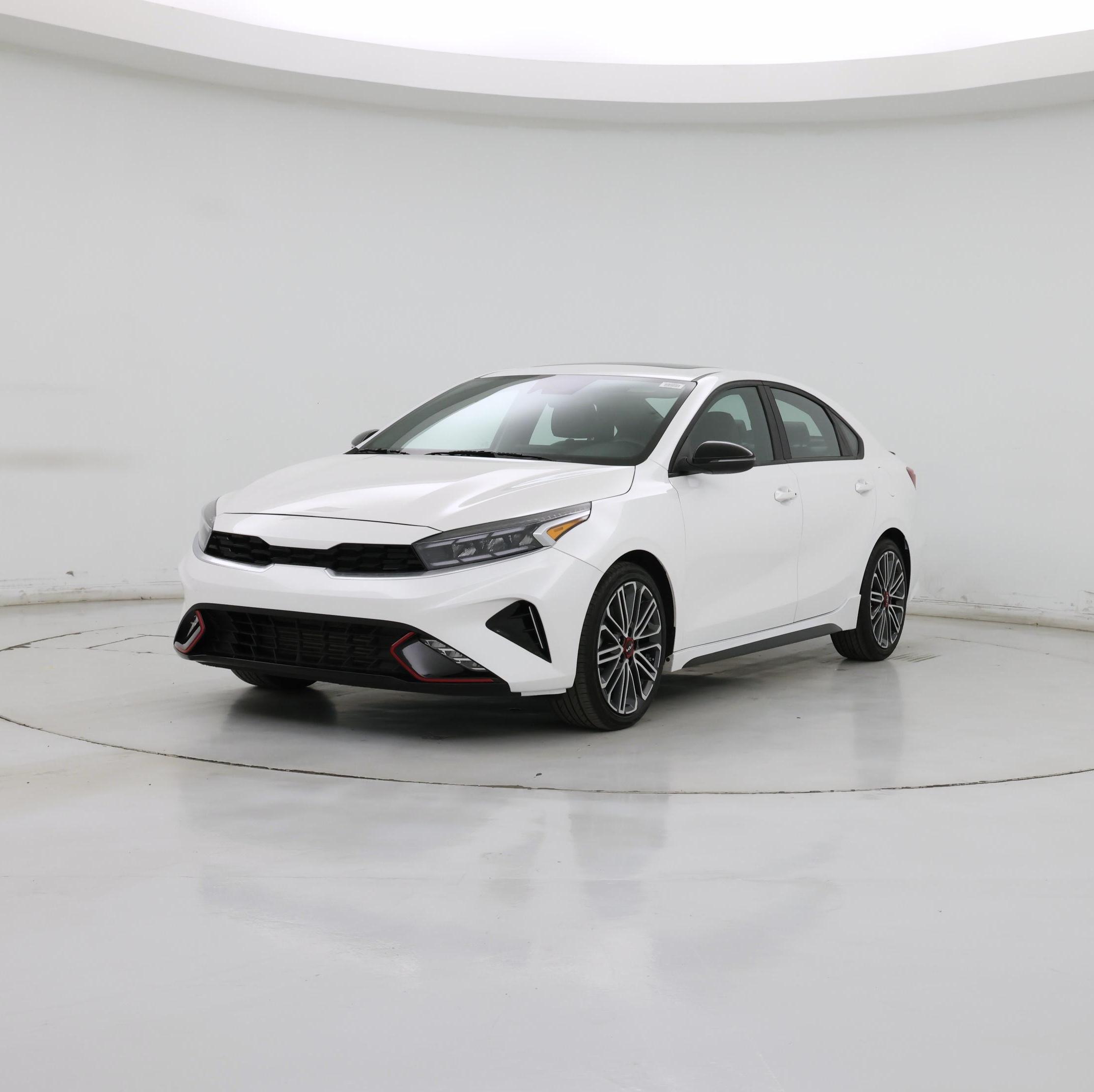 Thumbnail: 2022 Kia Forte - 4