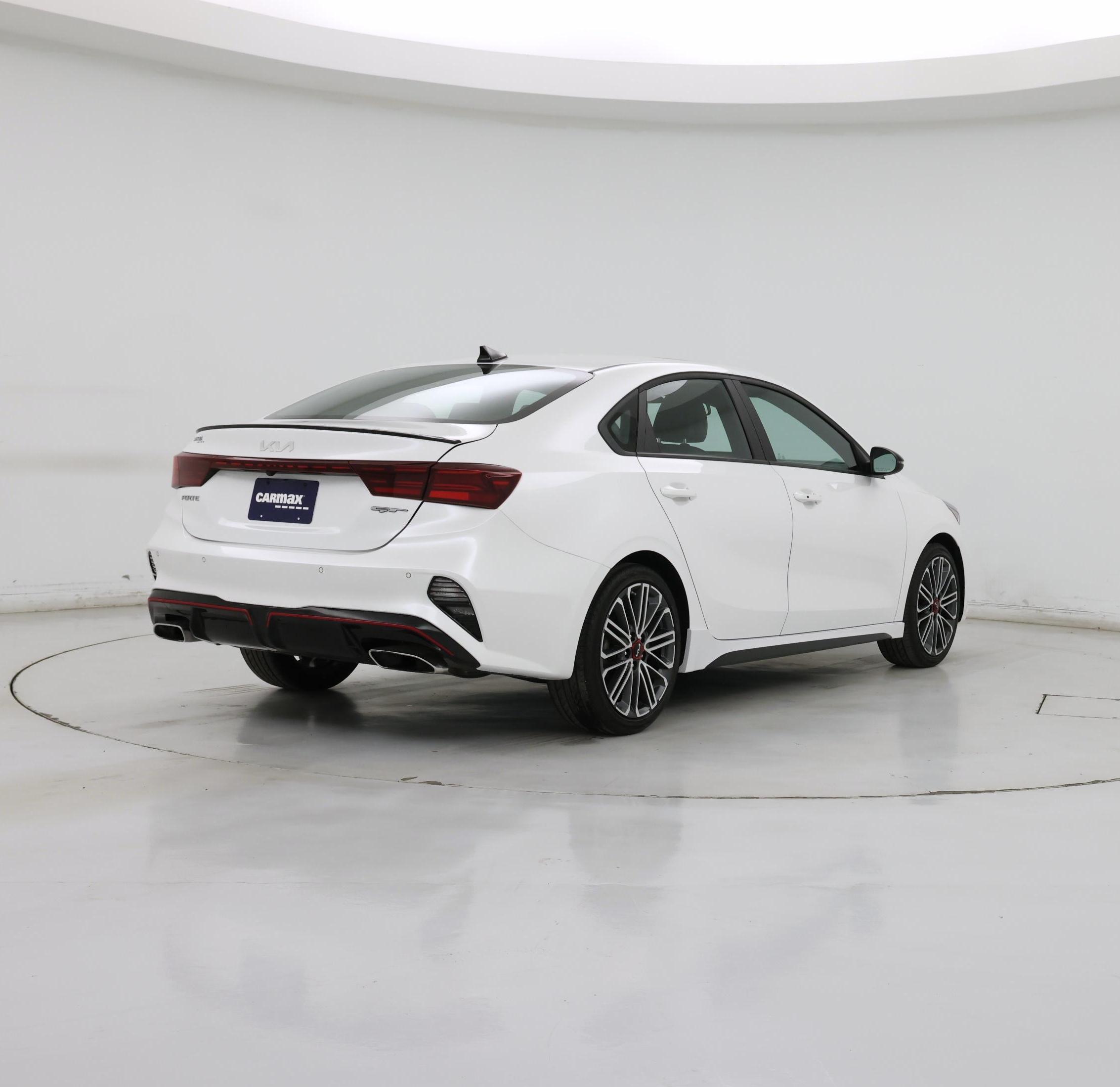 Thumbnail: 2022 Kia Forte - 8