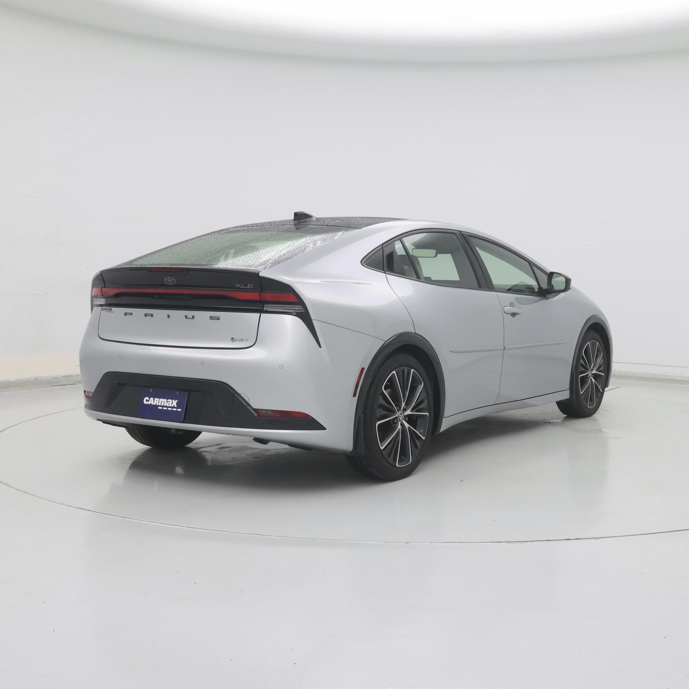 Thumbnail: 2024 Toyota Prius - 8