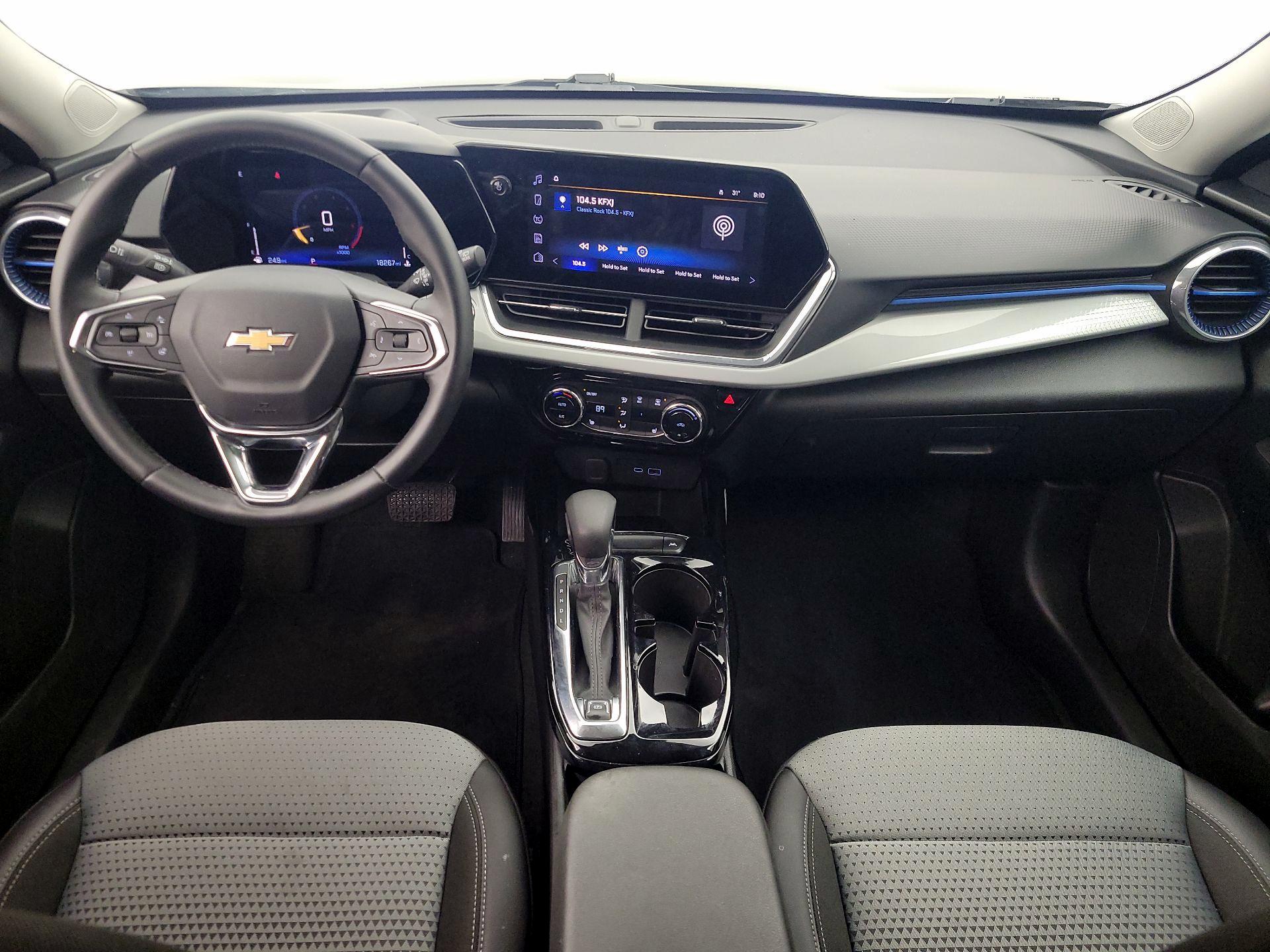 Thumbnail: 2025 Chevrolet Trax - 9