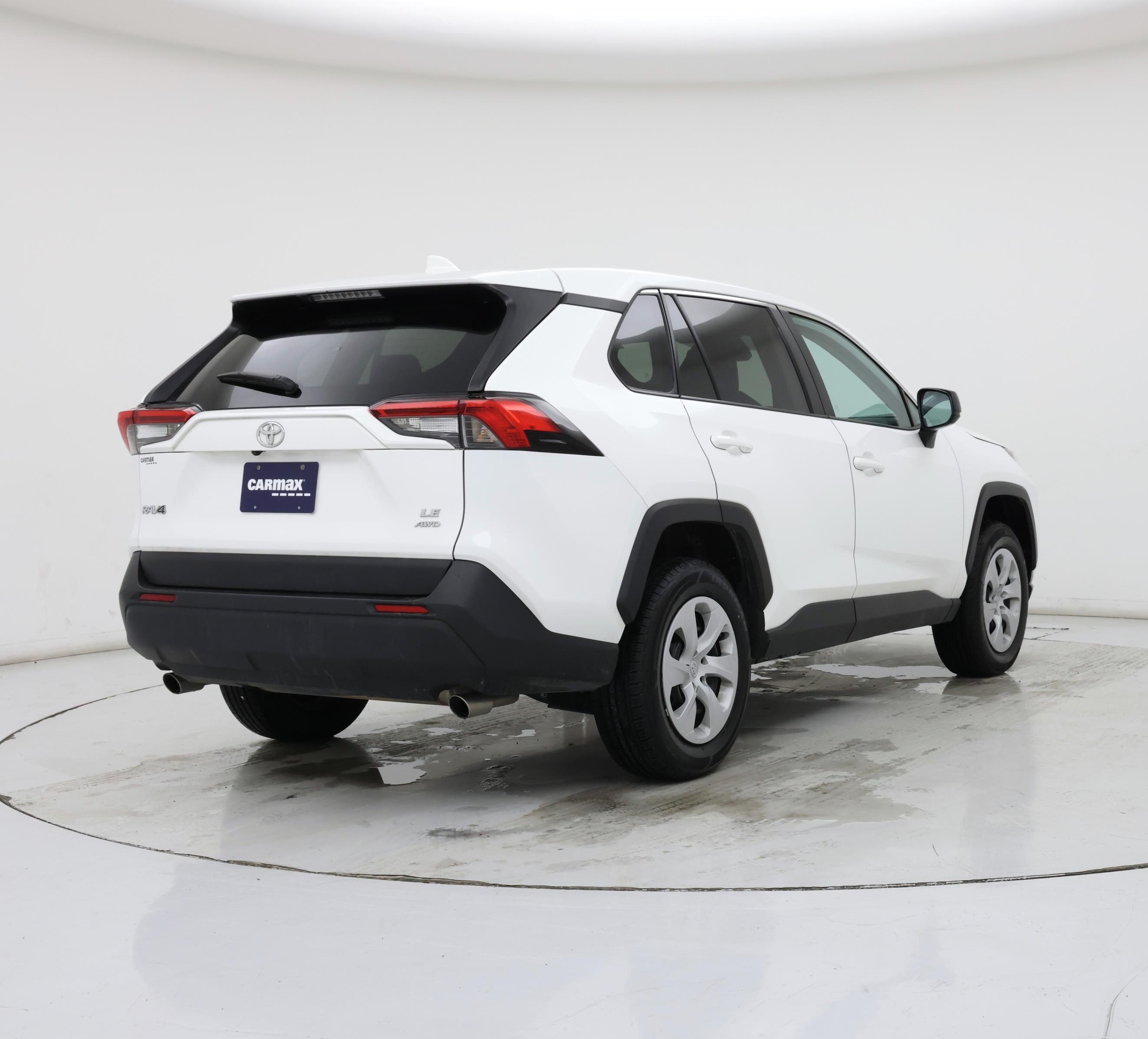 Thumbnail: 2024 Toyota RAV4 - 8