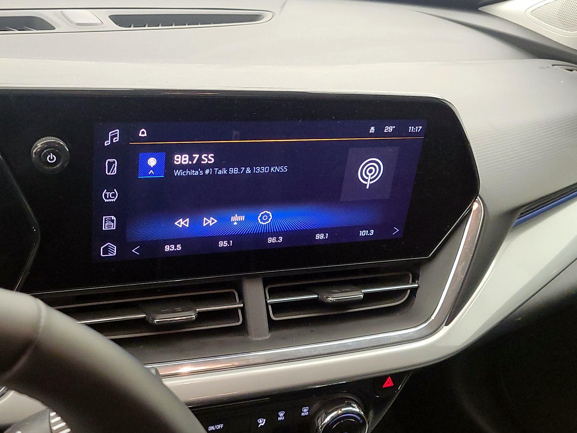 Thumbnail: 2025 Chevrolet Trax - 15