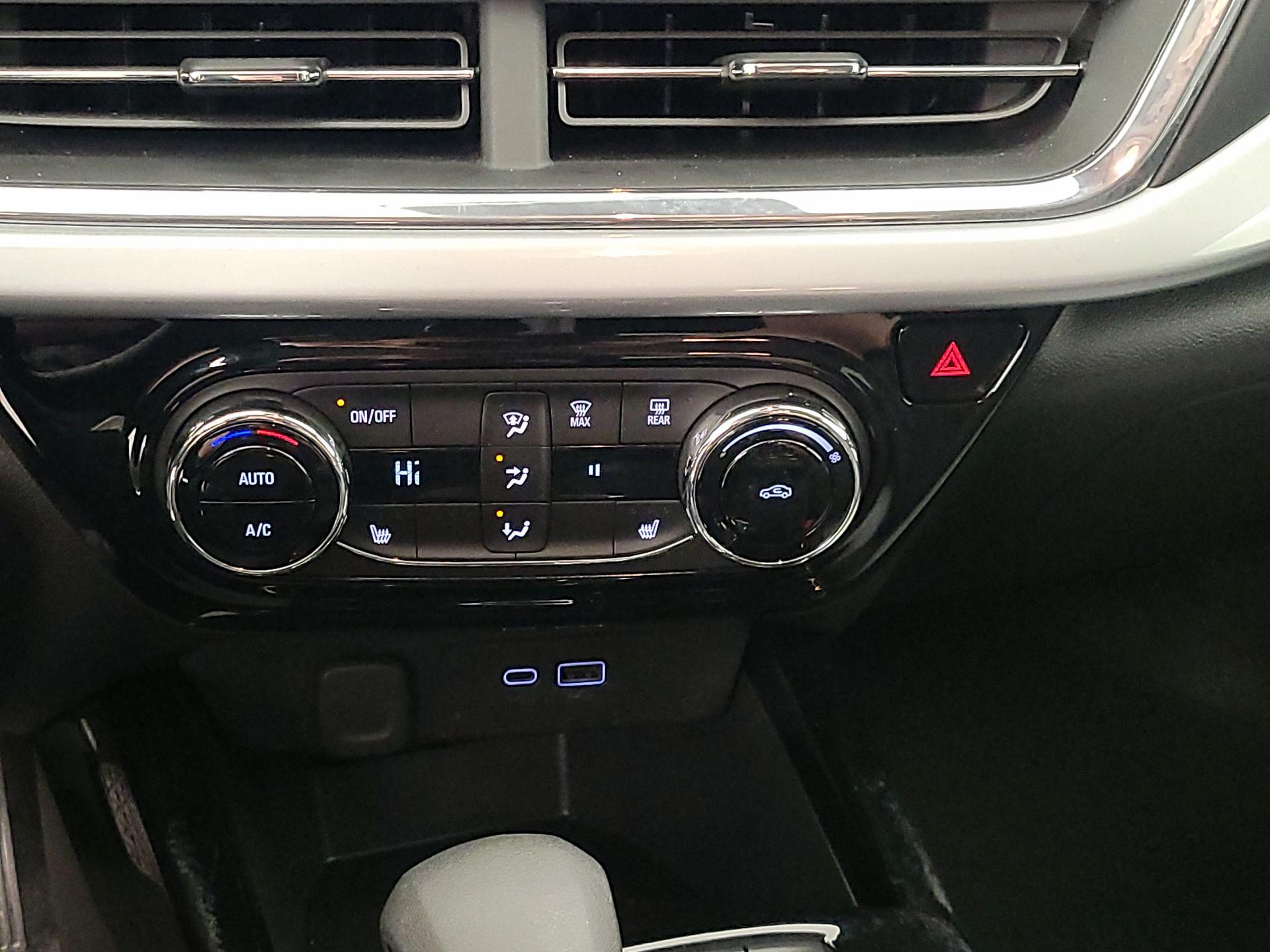 Thumbnail: 2025 Chevrolet Trax - 16