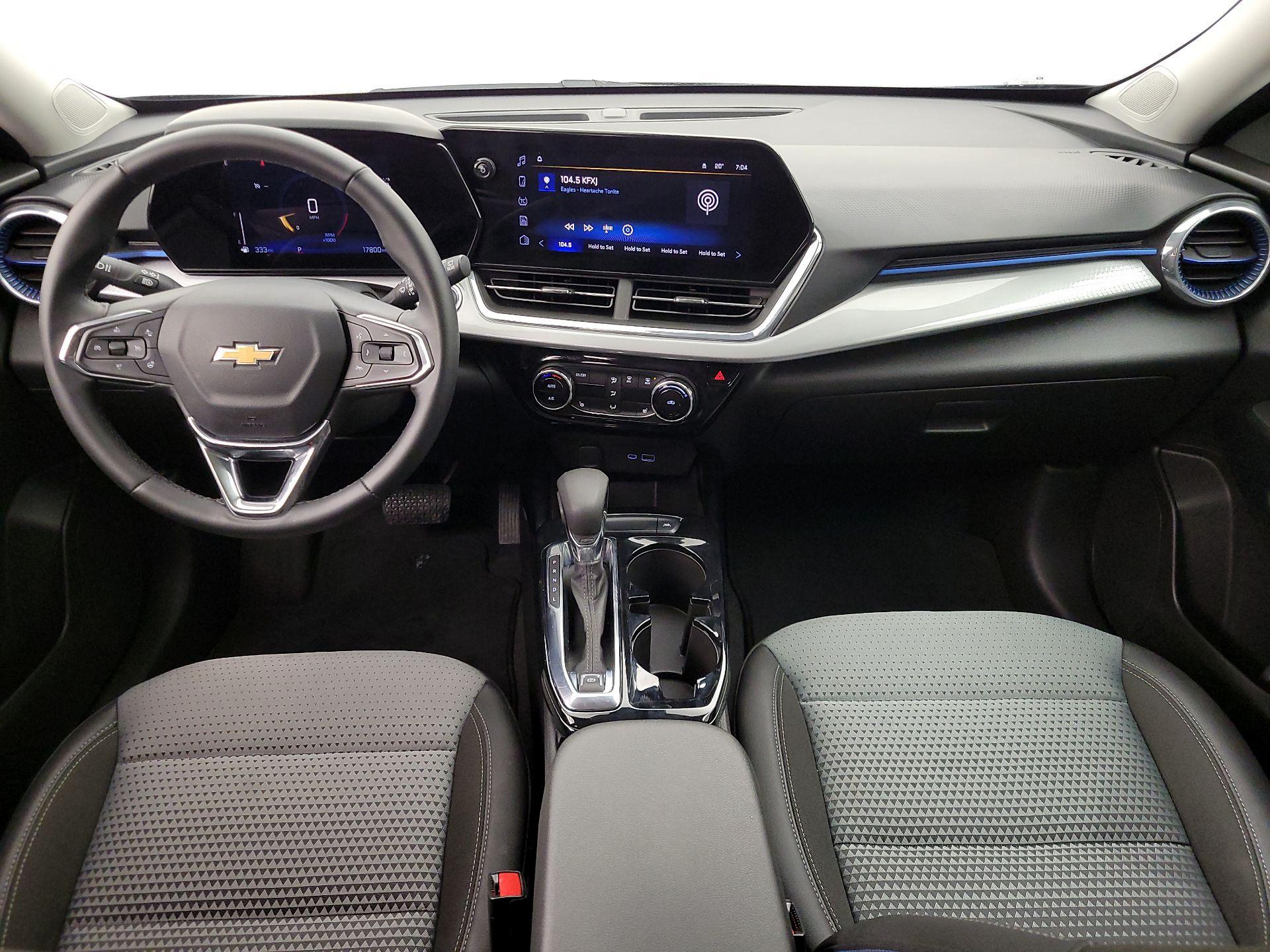 Thumbnail: 2025 Chevrolet Trax - 9