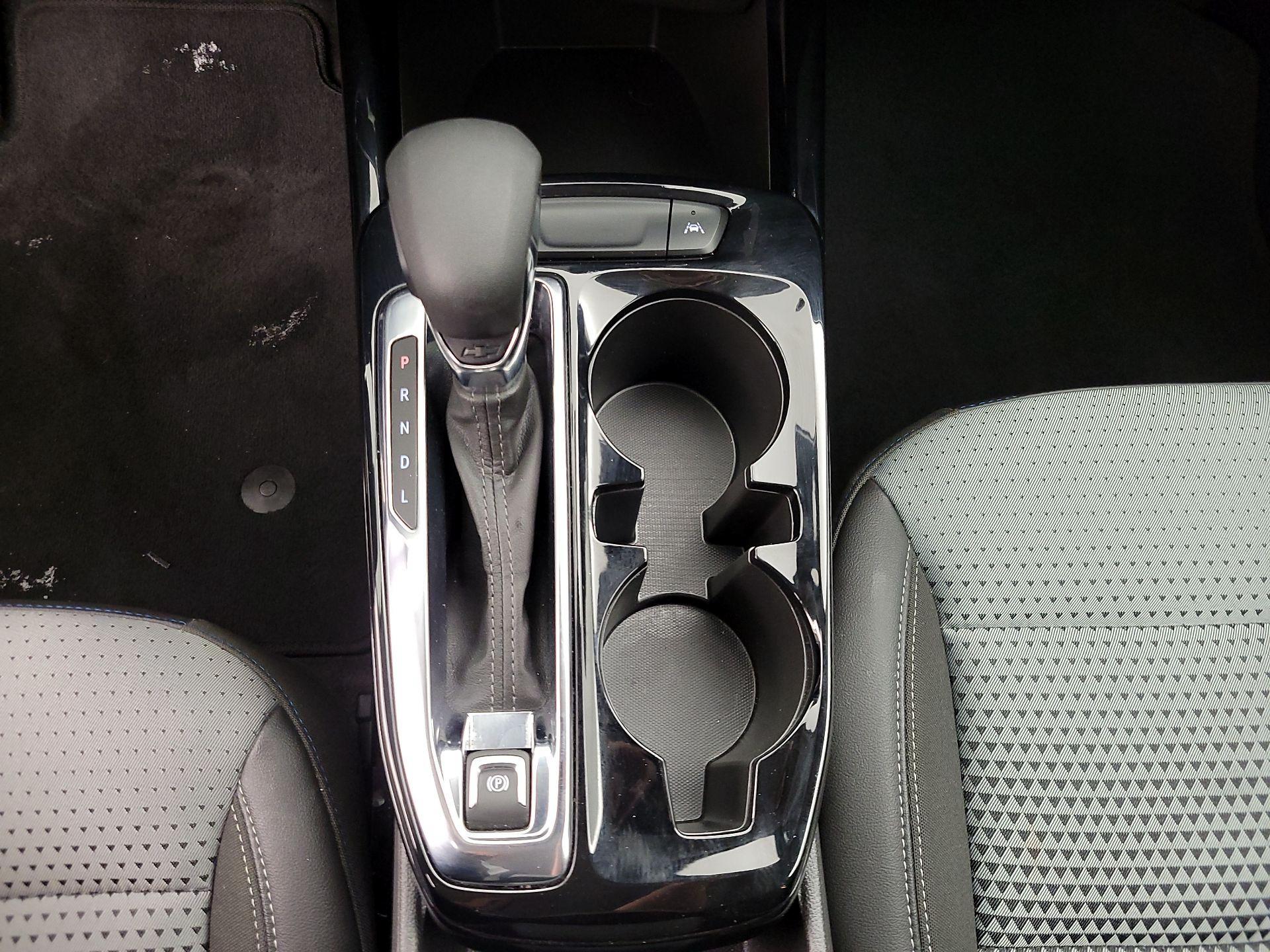 Thumbnail: 2025 Chevrolet Trax - 17