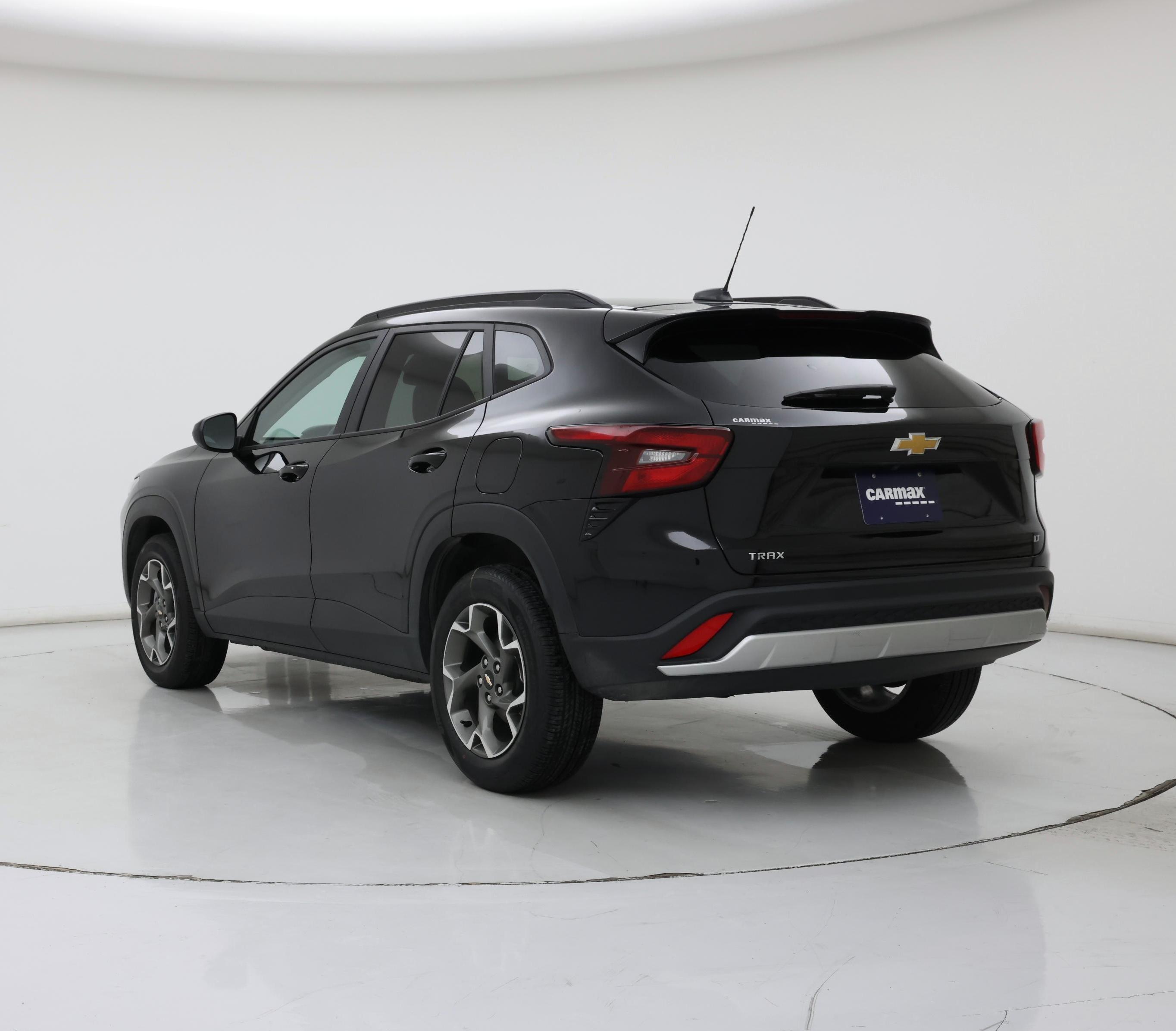 Thumbnail: 2025 Chevrolet Trax - 2