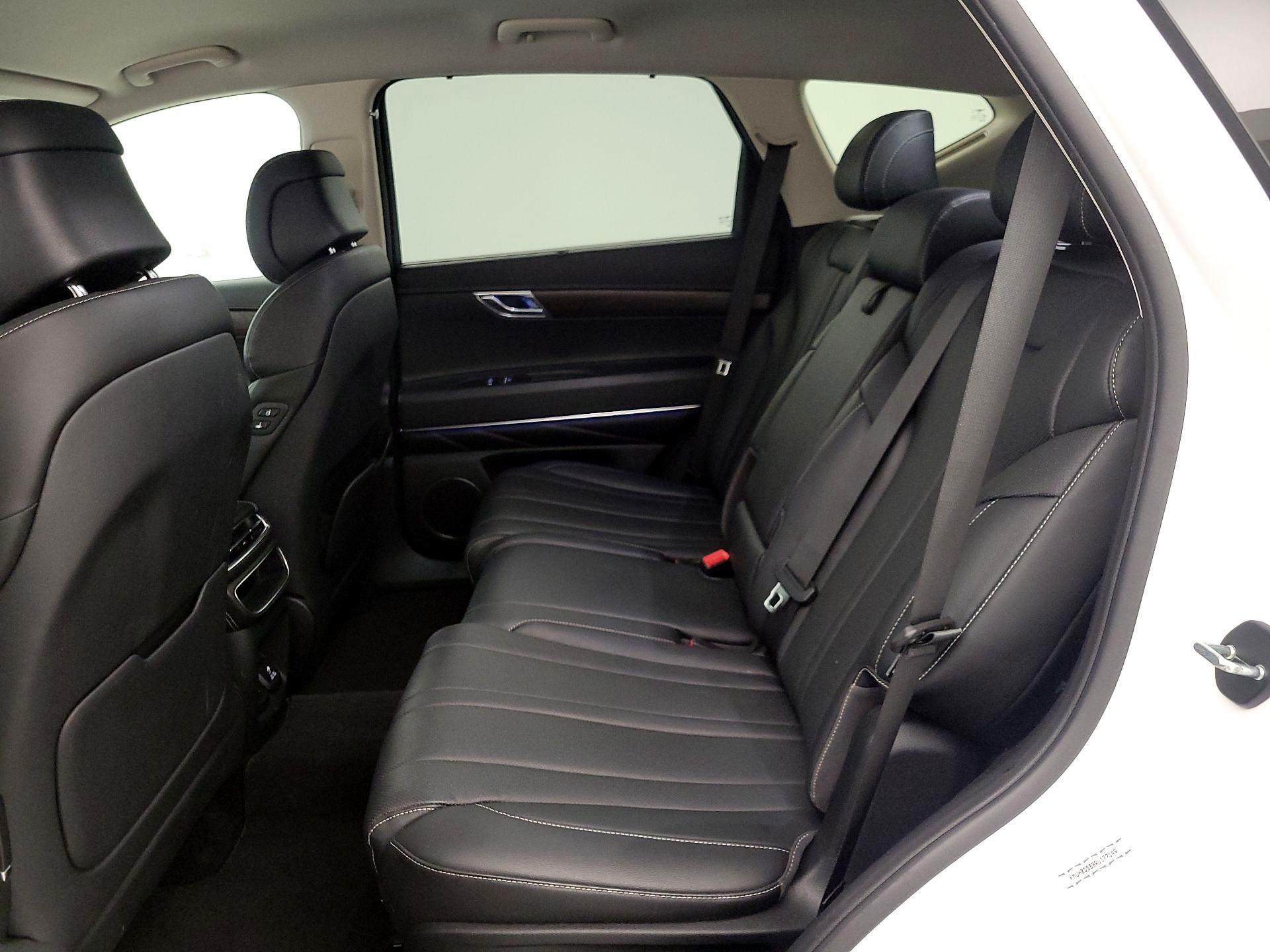 Thumbnail: 2024 Genesis GV80 - 20