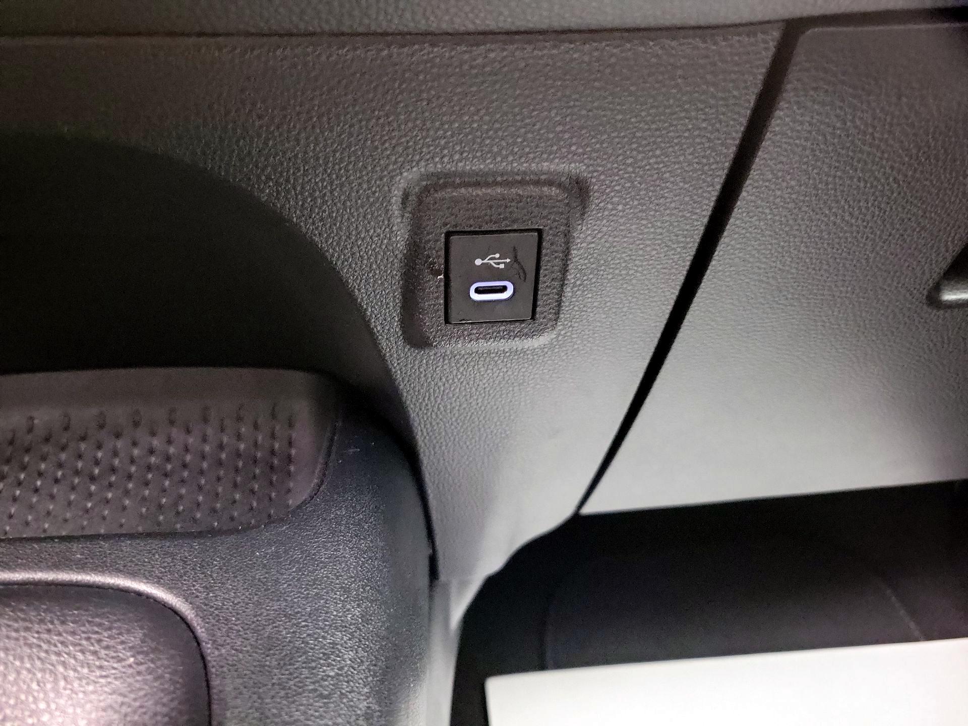 Thumbnail: 2024 Toyota Corolla - 18