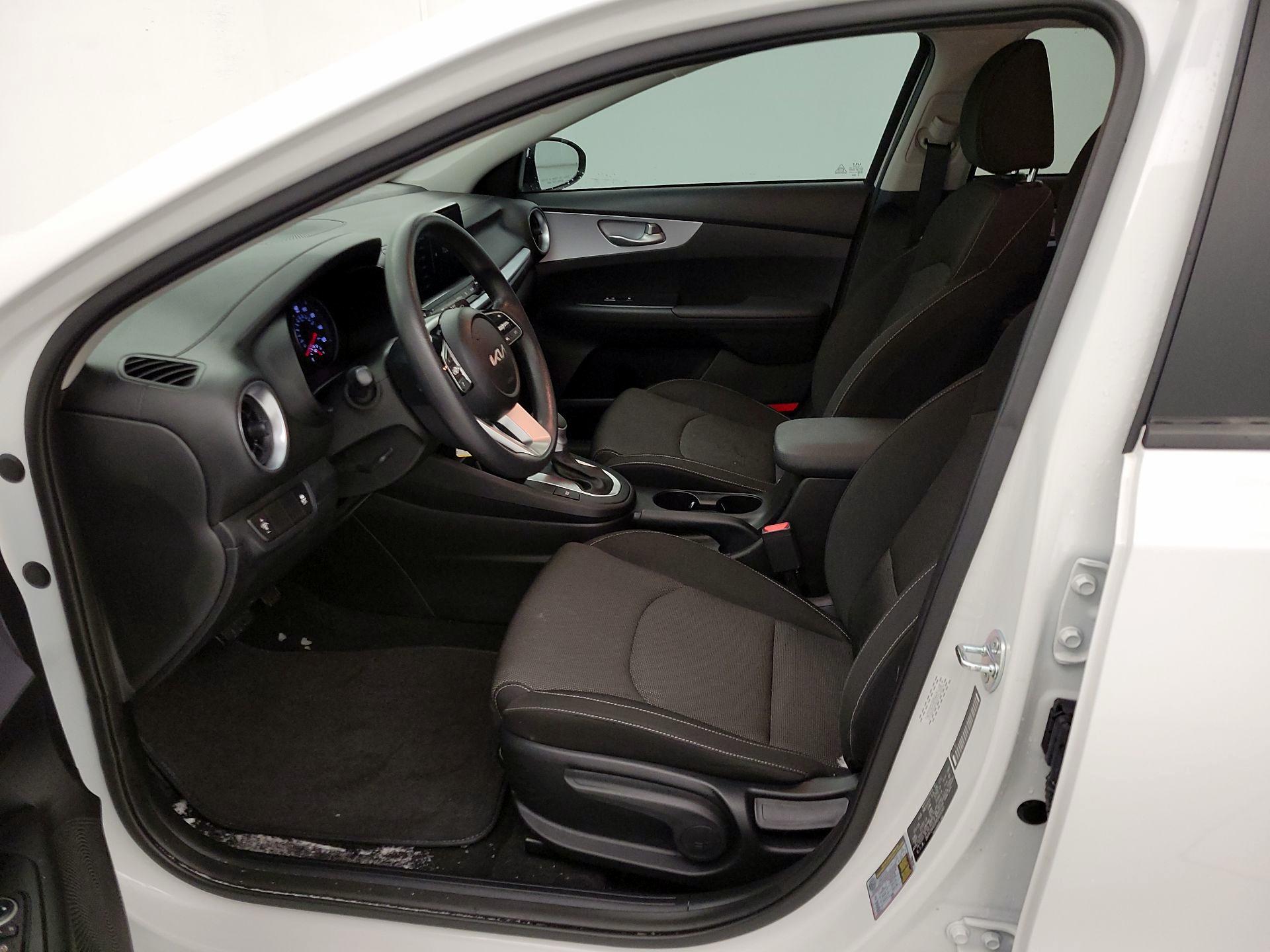 Thumbnail: 2024 Kia Forte - 11