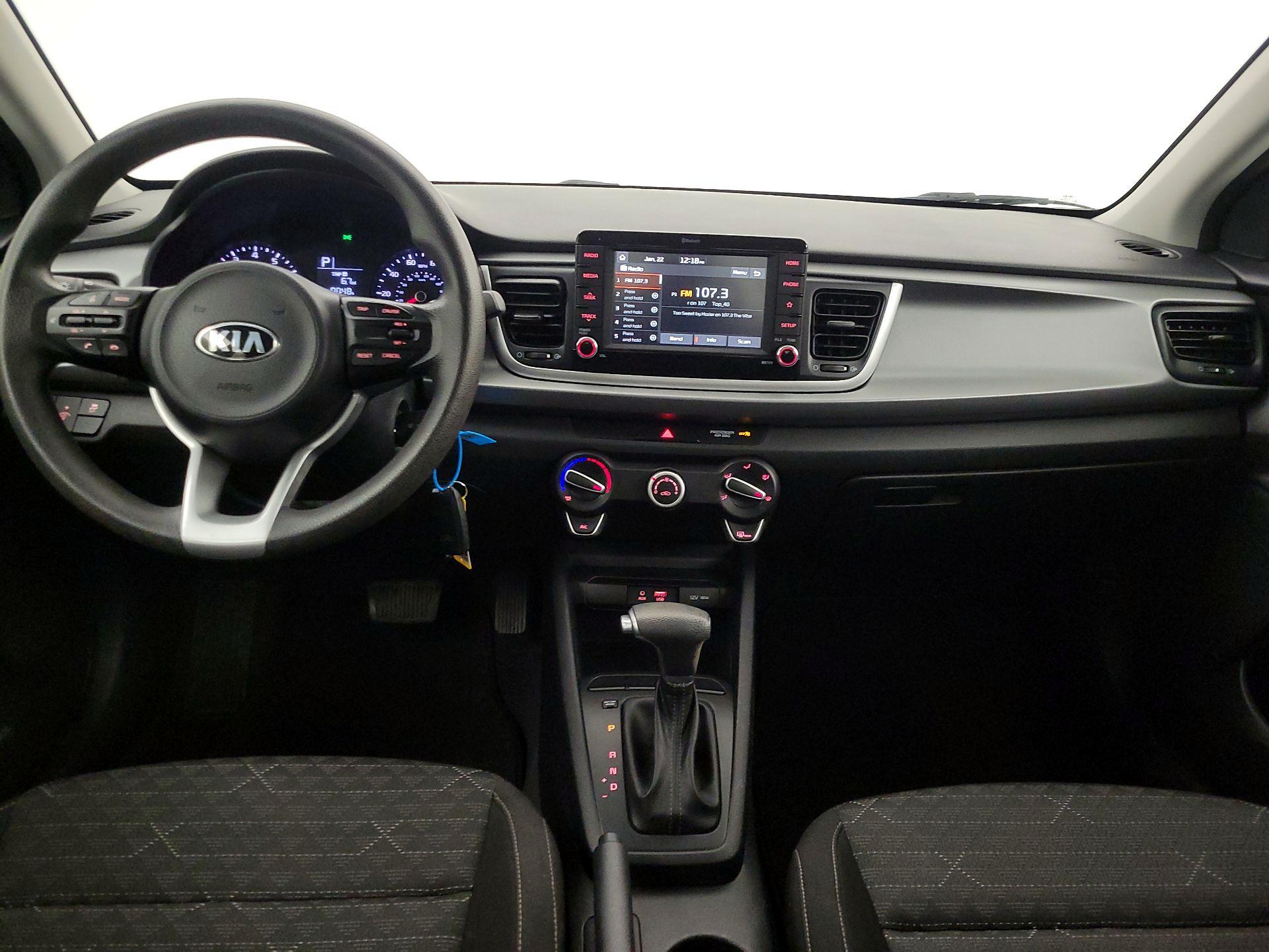 Thumbnail: 2020 Kia Rio - 9