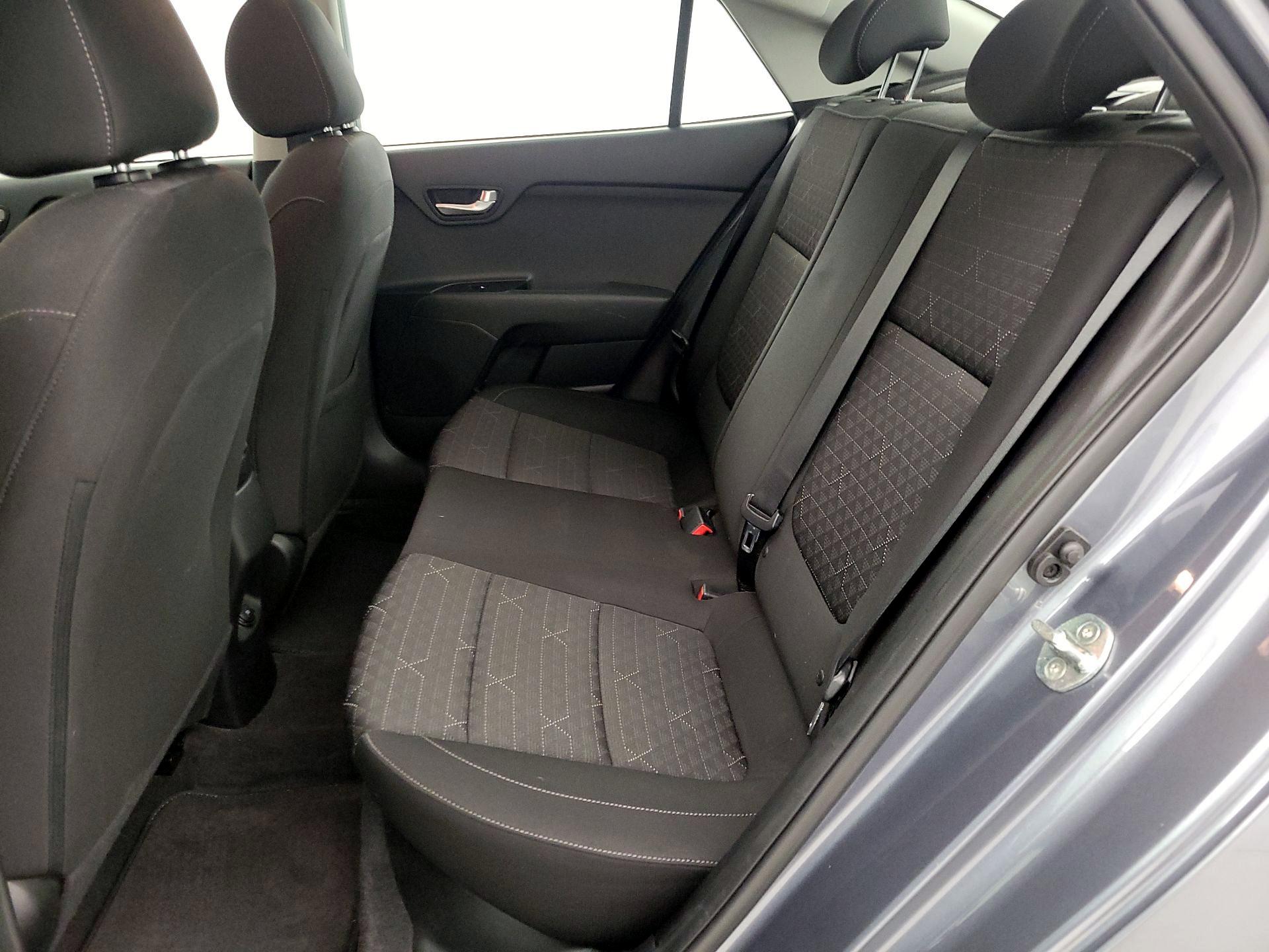 Thumbnail: 2020 Kia Rio - 19