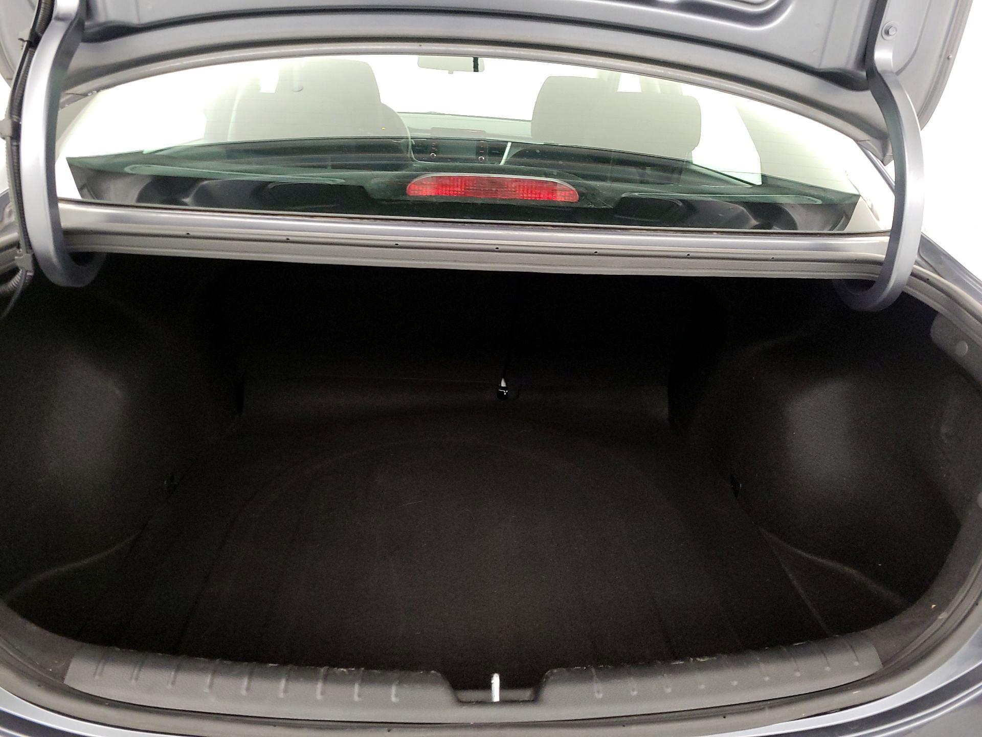 Thumbnail: 2020 Kia Rio - 20