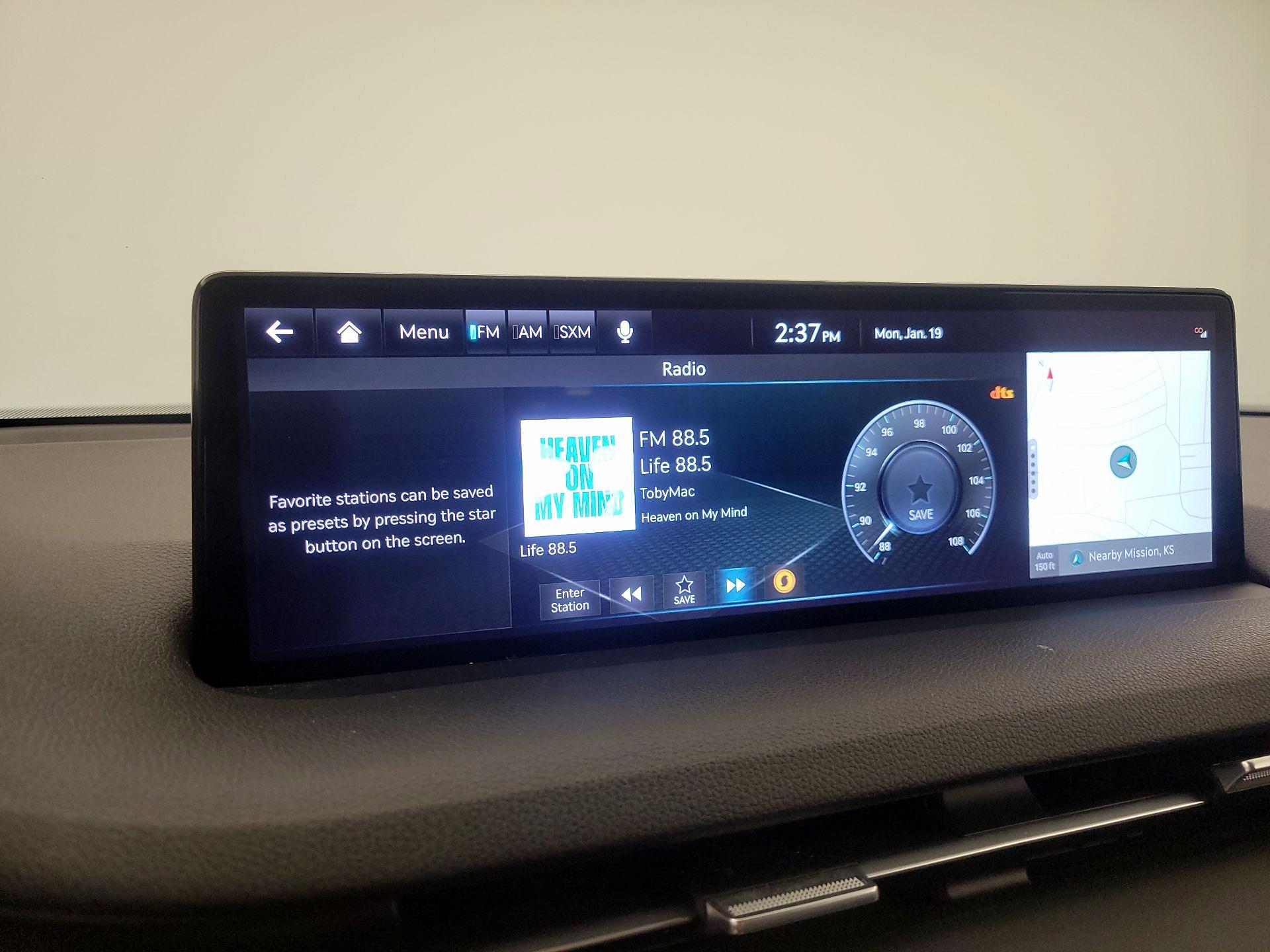 Thumbnail: 2025 Genesis GV70 - 16