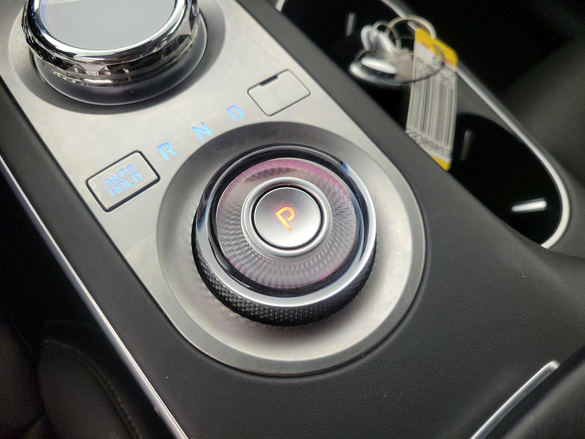 Thumbnail: 2025 Genesis GV70 - 18