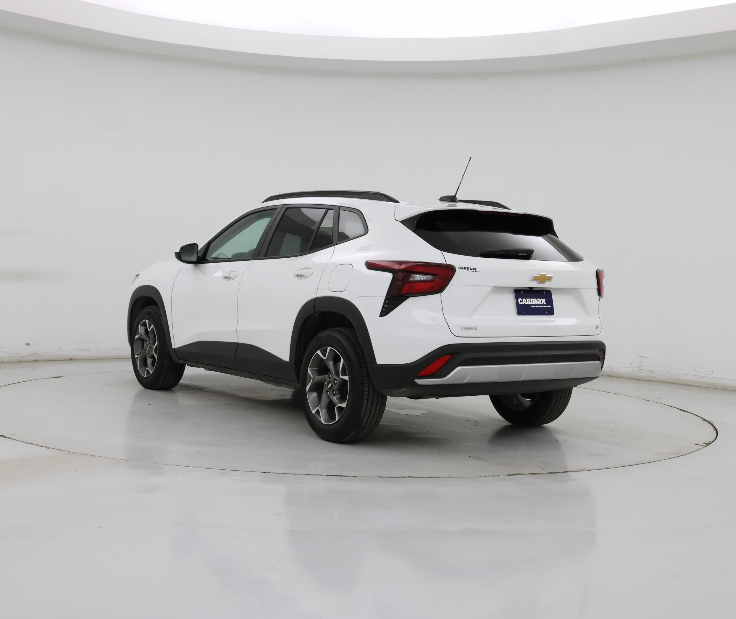 Thumbnail: 2025 Chevrolet Trax - 2