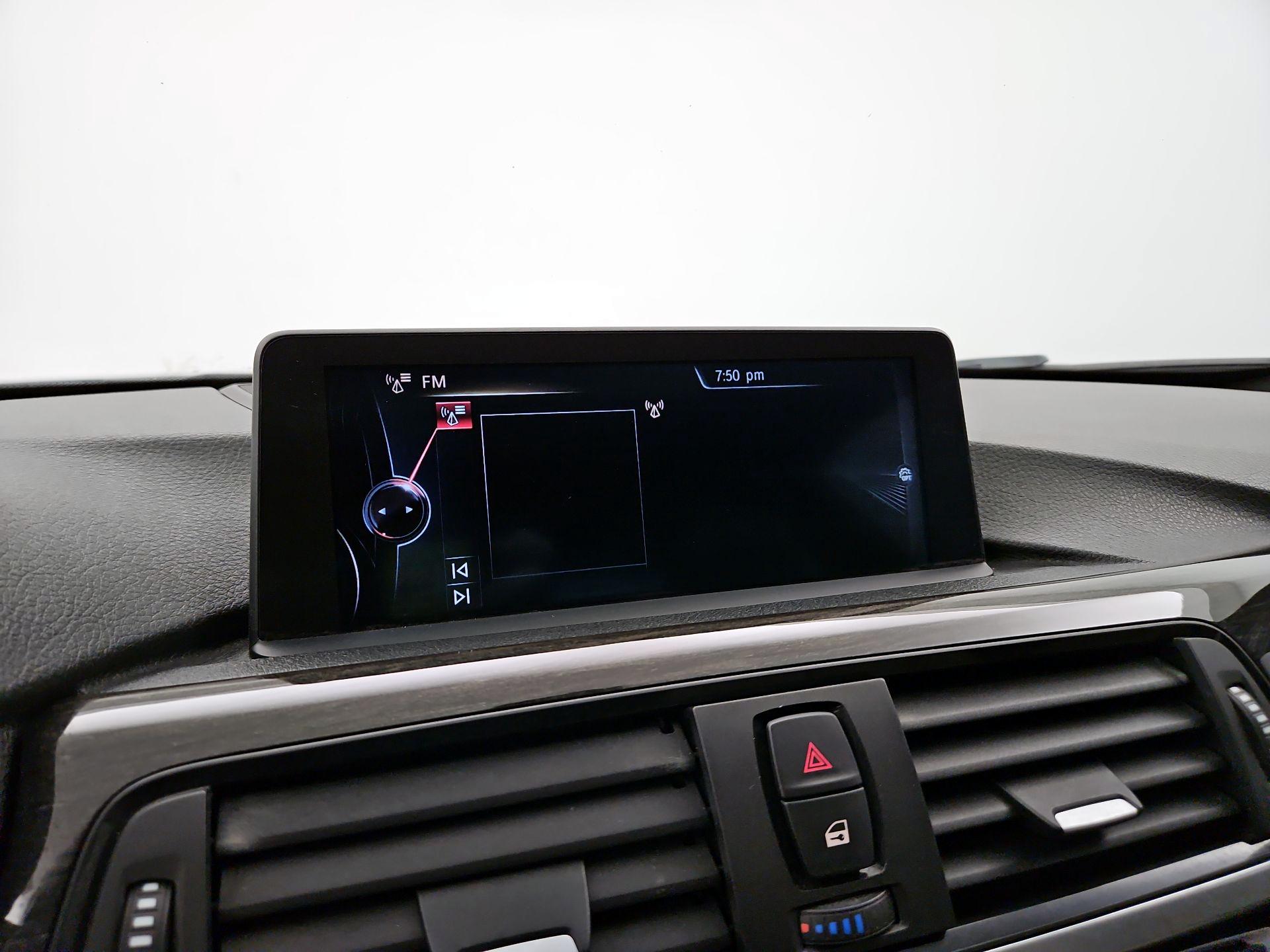 Thumbnail: 2015 BMW 4 Series - 16