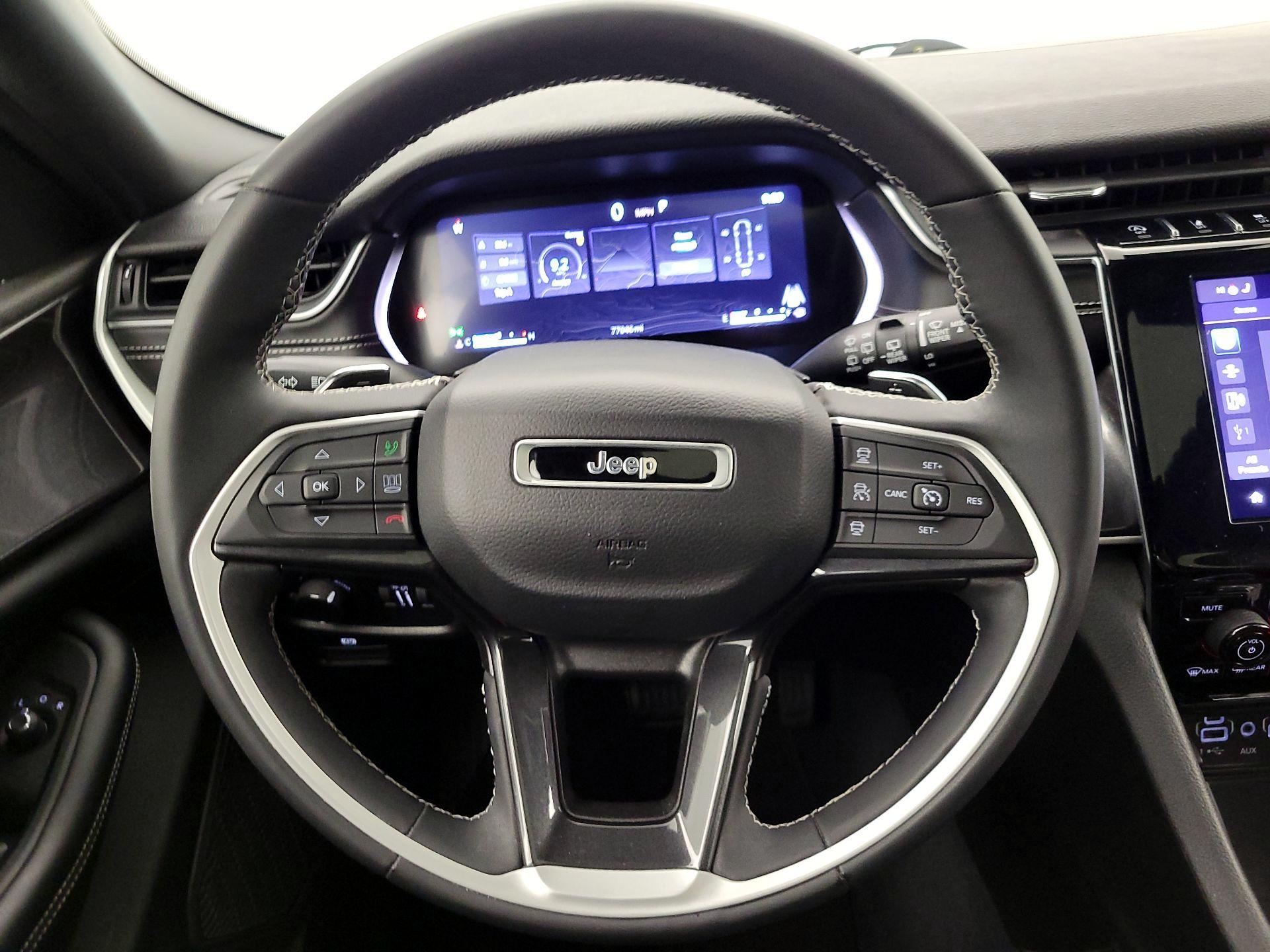 Thumbnail: 2023 Jeep Grand Cherokee - 10