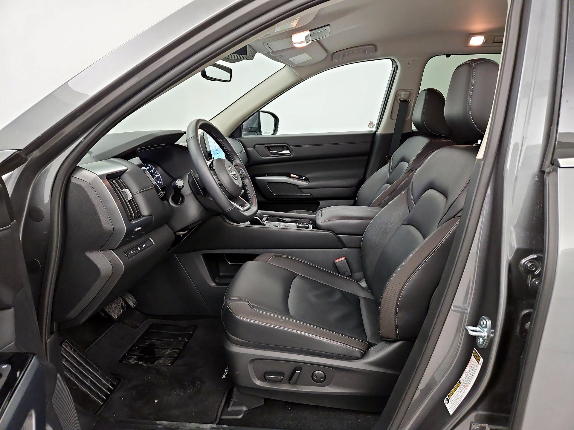 Thumbnail: 2025 Nissan Pathfinder - 11